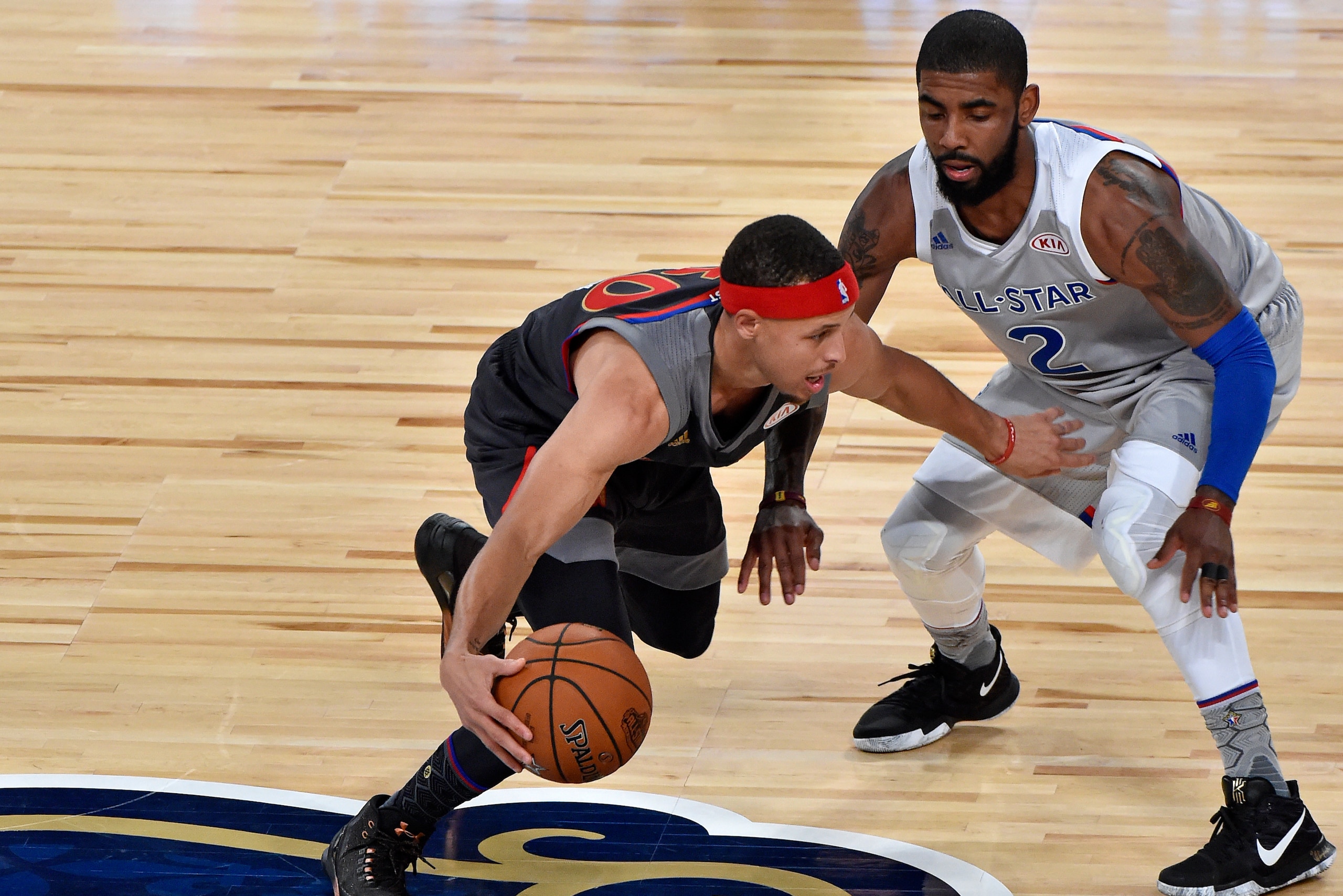 NEW ORLEANS - FEBRUARY 19:  Stephen Curry #30 of the Western Conference All-Star Team dribbles the ball during the 2017 NBA All-Star Game on February 19, 2017 at the Smoothie King Center in New Orleans, Louisiana. NOTE TO USER: User expressly acknowledges