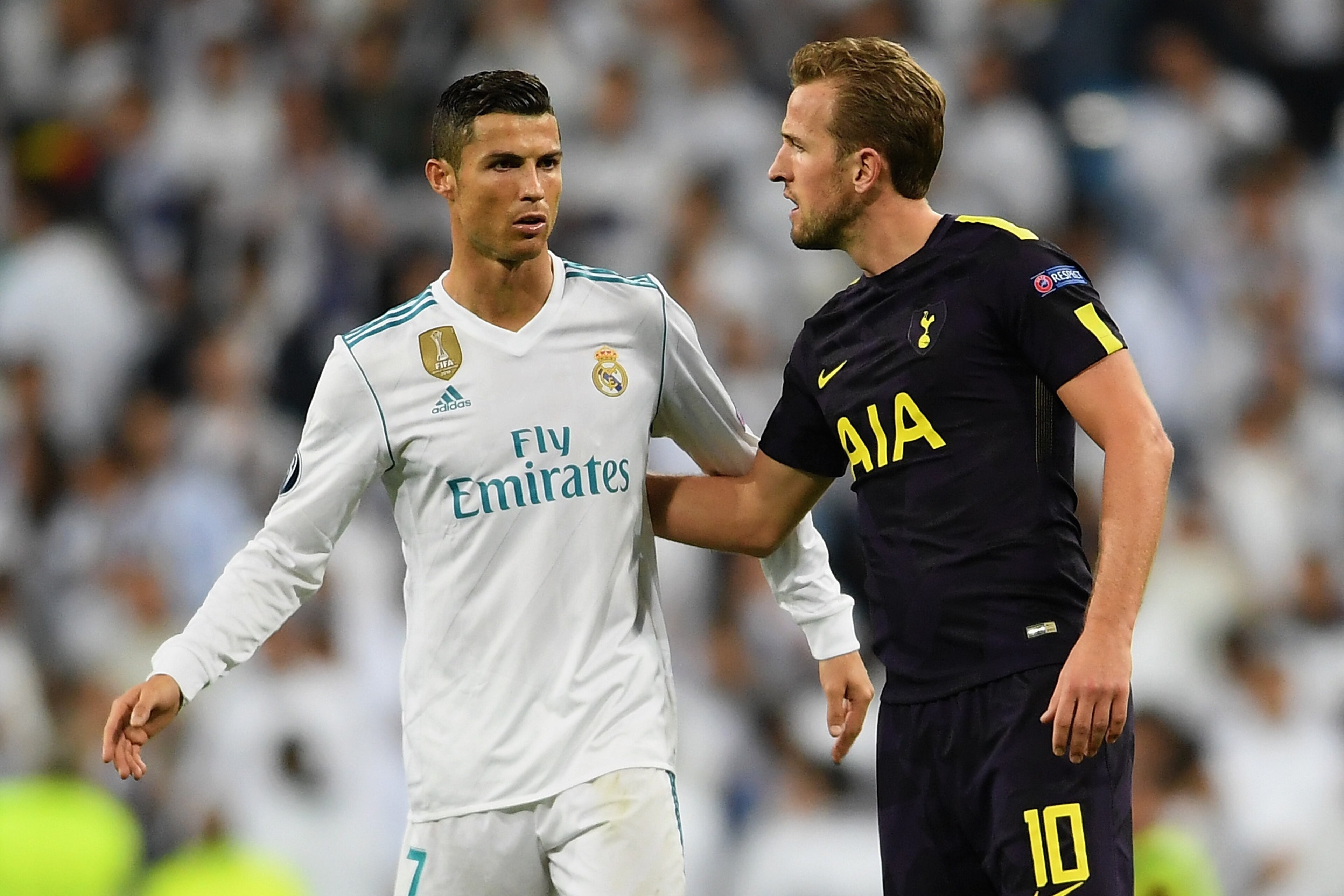 MADRID, SPAIN - OCTOBER 17: Cristiano Ronaldo of Real Madrid and Harry Kane of Tottenham Hotspur speak after the UEFA Champions League group H match between Real Madrid and Tottenham Hotspur at Estadio Santiago Bernabeu on October 17, 2017 in Madrid, Spai MADRID, SPAIN - OCTOBER 17: Cristiano Ronaldo of Real Madrid and Harry Kane of Tottenham Hotspur speak after the UEFA Champions League group H match between Real Madrid and Tottenham Hotspur at Estadio Santiago Bernabeu on October 17, 2017 in Madrid, Spai