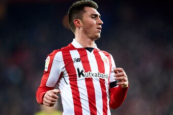 BILBAO, SPAIN - JANUARY 07:  Aymeric Laporte of Athletic Club reacts during the La Liga match between Athletic Club Bilbao and Deportivo Alaves at San Mames Stadium on January 7, 2018 in Bilbao, Spain.  (Photo by Juan Manuel Serrano Arce/Getty Images)