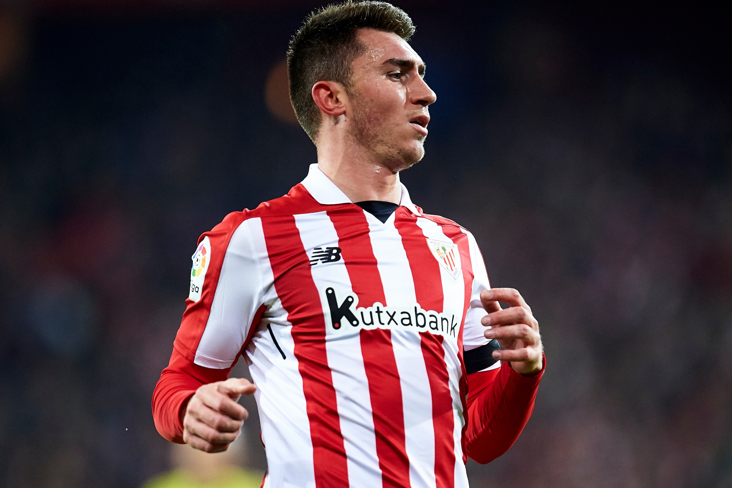 BILBAO, SPAIN - JANUARY 07:  Aymeric Laporte of Athletic Club reacts during the La Liga match between Athletic Club Bilbao and Deportivo Alaves at San Mames Stadium on January 7, 2018 in Bilbao, Spain.  (Photo by Juan Manuel Serrano Arce/Getty Images)