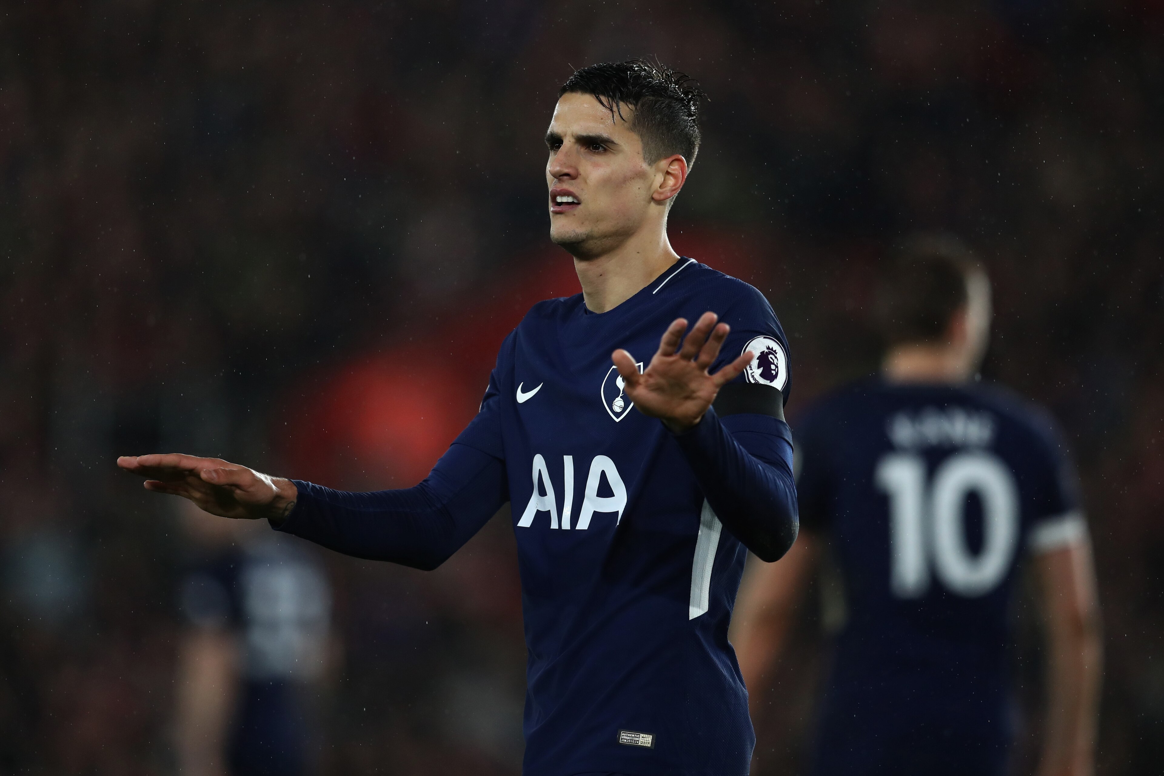 SOUTHAMPTON, ENGLAND - JANUARY 21: Erik Lamela of Tottenham Hotspur during the Premier League match between Southampton and Tottenham Hotspur at St Mary's Stadium on January 21, 2018 in Southampton, England. (Photo by Catherine Ivill/Getty Images) SOUTHAMPTON, ENGLAND - JANUARY 21: Erik Lamela of Tottenham Hotspur during the Premier League match between Southampton and Tottenham Hotspur at St Mary's Stadium on January 21, 2018 in Southampton, England. (Photo by Catherine Ivill/Getty Images)