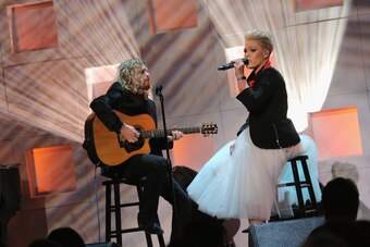 NEW YORK, NY - DECEMBER 01:  P!nk performs on stage at the 11th Annual UNICEF Snowflake Ball Honoring Orlando Bloom, Mindy Grossman And Edward G. Lloyd at Cipriani, Wall Street on December 1, 2015 in New York City.  (Photo by Jemal Countess/Getty Images f
