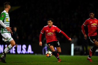 YEOVIL, ENGLAND - JANUARY 26:  Alexis Sanchez of Manchester United in action during The Emirates FA Cup Fourth Round match between Yeovil Town and Manchester United at Huish Park on January 26, 2018 in Yeovil, England.  (Photo by Dan Mullan/Getty Images)