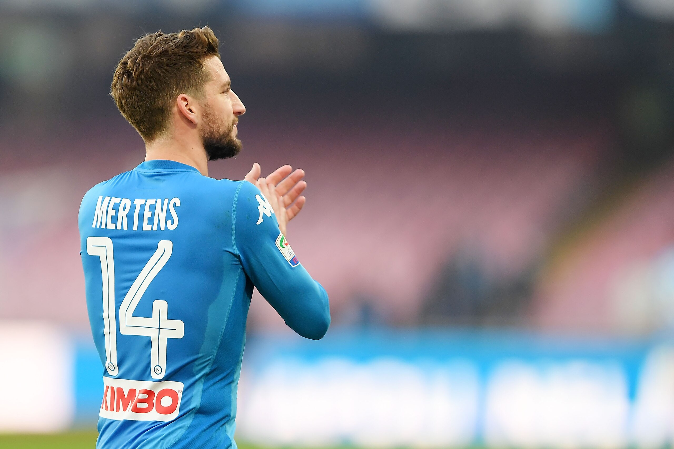 NAPLES, ITALY - JANUARY 28:  Dries Mertens of SSC Napoli in action during the serie A match between SSC Napoli and Bologna FC at Stadio San Paolo on January 28, 2018 in Naples, Italy.  (Photo by Francesco Pecoraro/Getty Images)