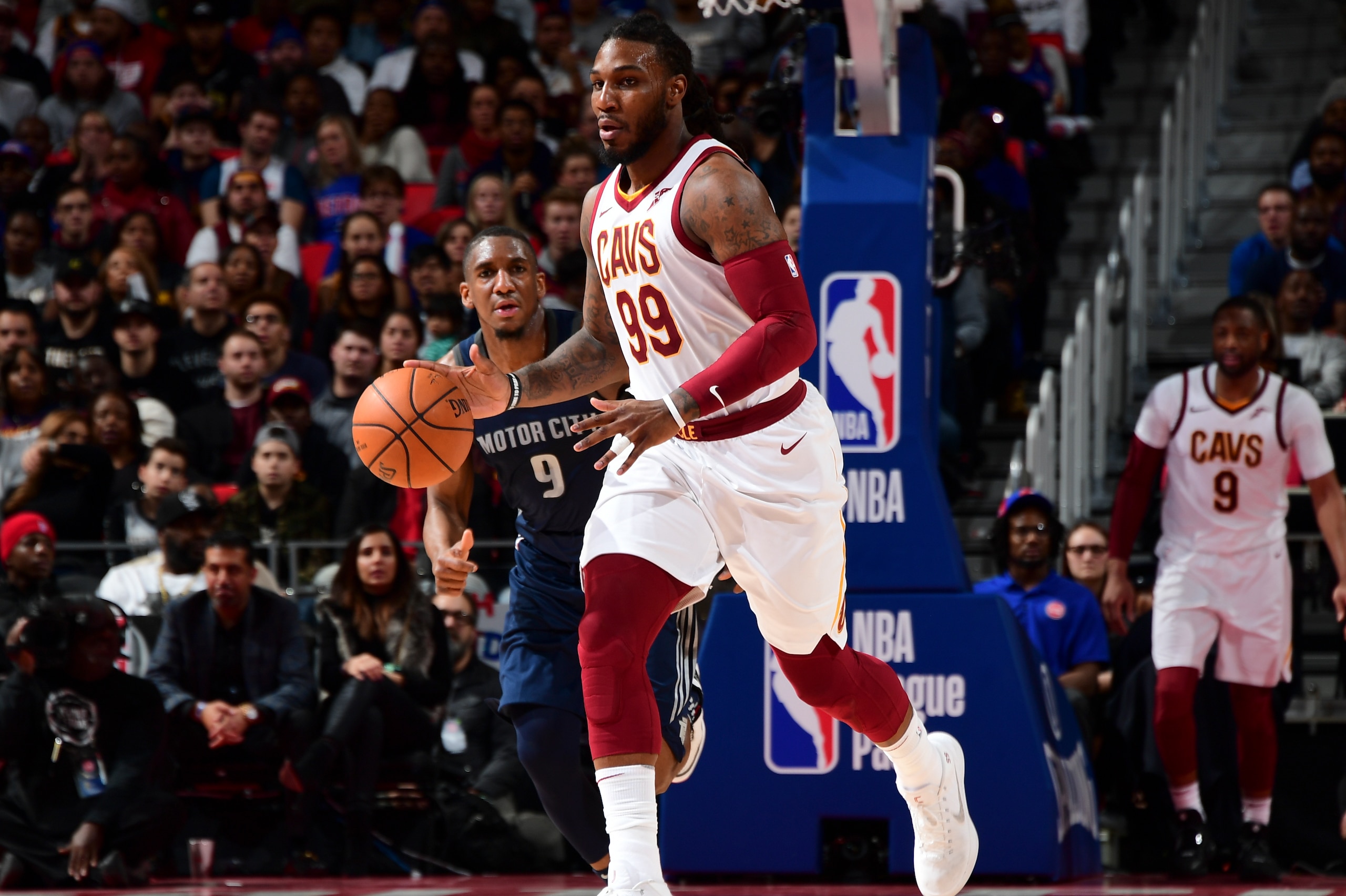 DETROIT, MI - JANUARY 30: Jae Crowder #99 of the Cleveland Cavaliers handles the ball against the Detroit Pistons on January 30, 2018 at Little Caesars Arena in Detroit, Michigan. NOTE TO USER: User expressly acknowledges and agrees that, by downloading a
