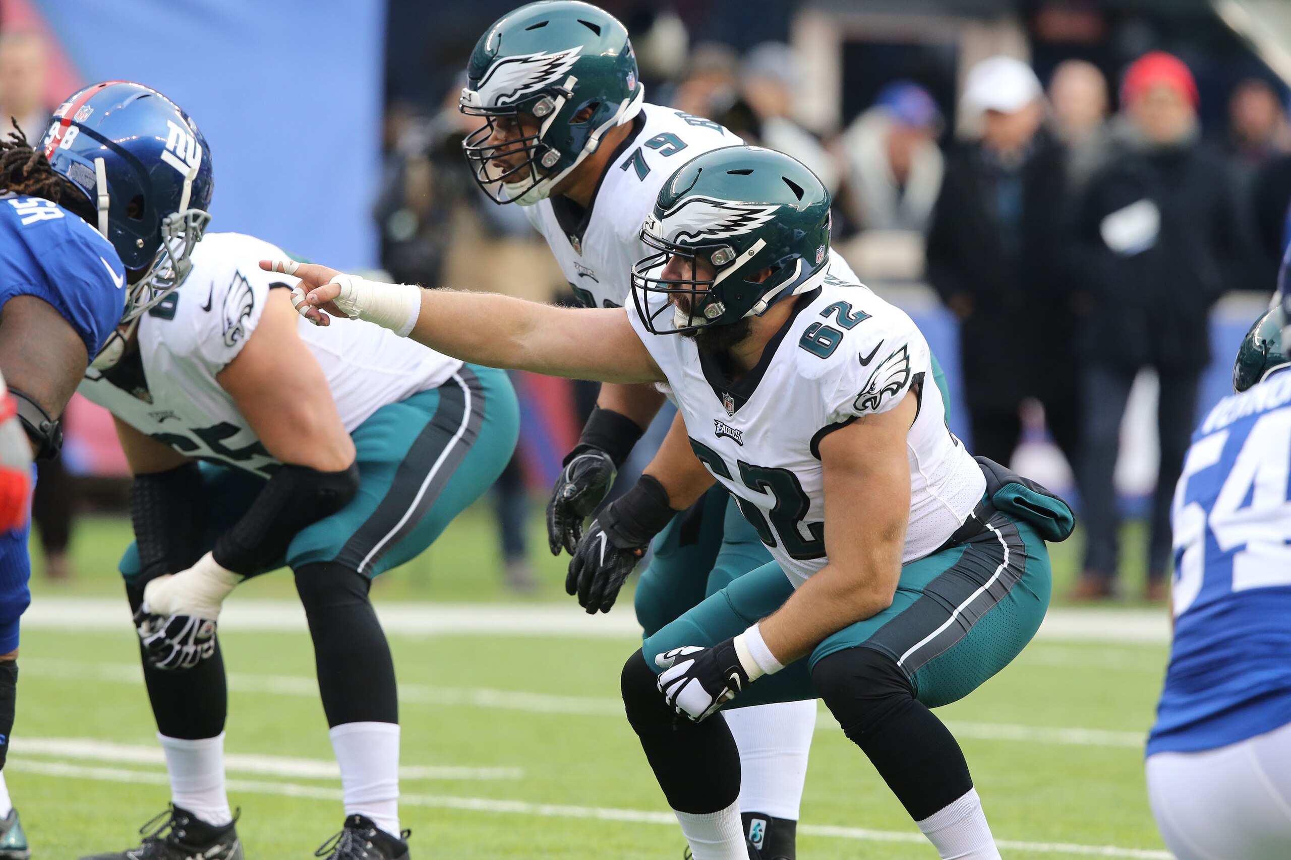 EAST RUTHERFORD, NJ - DECEMBER 17: Center Jason Kelce #62 of the Philadelphia Eagles in action against the New York Giants during the game at MetLife Stadium on December 17, 2017 in East Rutherford, New Jersey. (Photo by Al Pereira/Getty Images) EAST RUTHERFORD, NJ - DECEMBER 17: Center Jason Kelce #62 of the Philadelphia Eagles in action against the New York Giants during the game at MetLife Stadium on December 17, 2017 in East Rutherford, New Jersey. (Photo by Al Pereira/Getty Images)