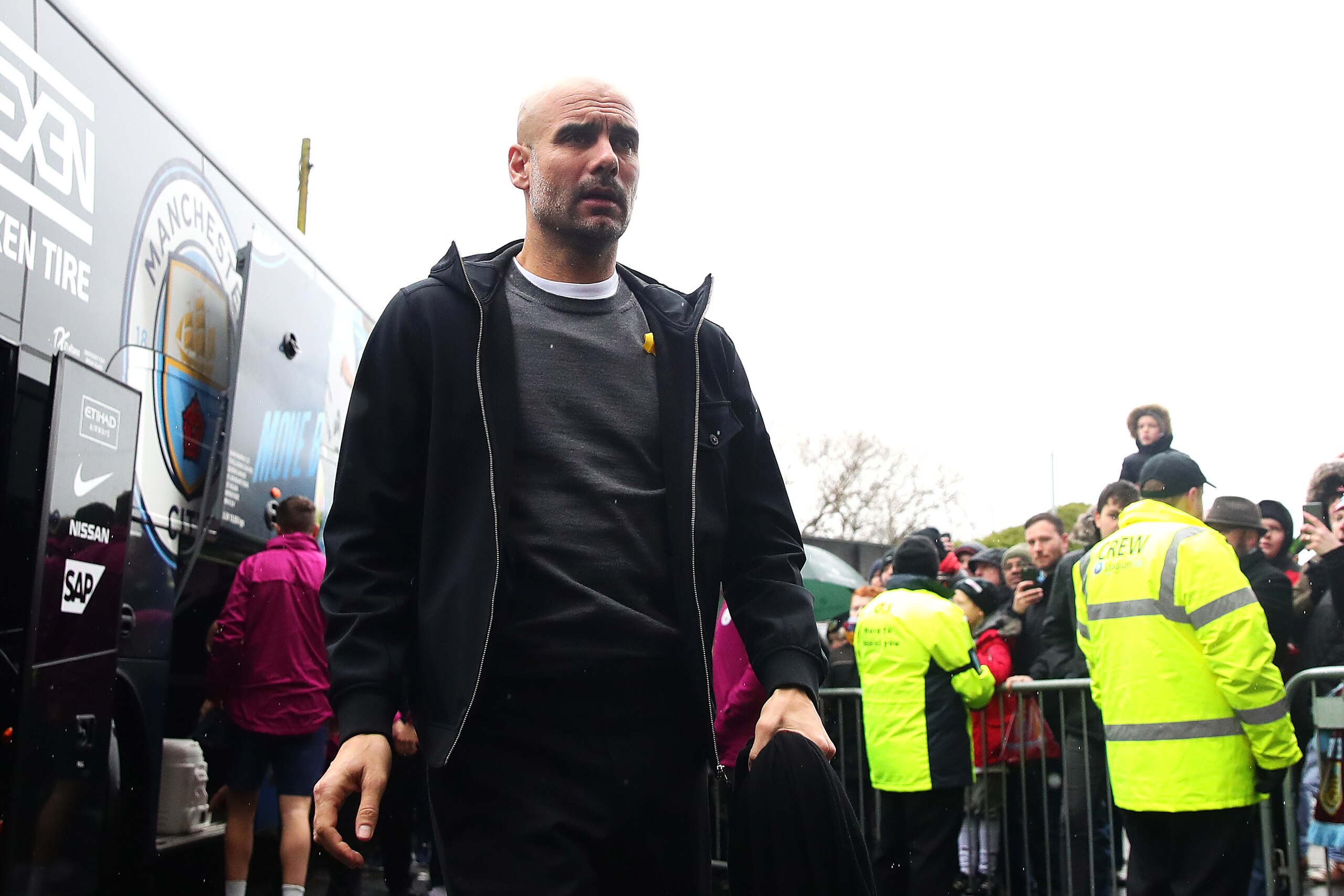 BURNLEY, ENGLAND - FEBRUARY 03: Manchester City manager Josep Guardiola arrives ahead of the Premier League match between Burnley and Manchester City at Turf Moor on February 3, 2018 in Burnley, England. (Photo by Chris Brunskill Ltd/Getty Images) BURNLEY, ENGLAND - FEBRUARY 03: Manchester City manager Josep Guardiola arrives ahead of the Premier League match between Burnley and Manchester City at Turf Moor on February 3, 2018 in Burnley, England. (Photo by Chris Brunskill Ltd/Getty Images)