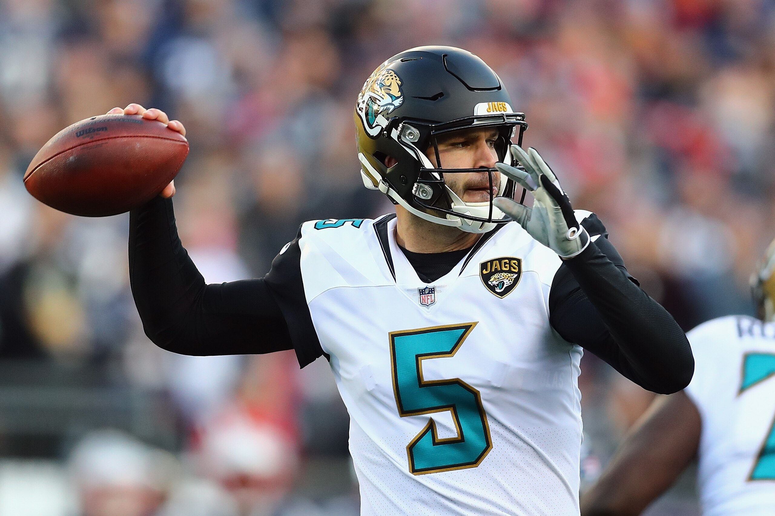 FOXBOROUGH, MA - JANUARY 21:  Blake Bortles #5 of the Jacksonville Jaguars throws in the first quarter of the AFC Championship Game against the New England Patriots at Gillette Stadium on January 21, 2018 in Foxborough, Massachusetts.  (Photo by Adam Glan