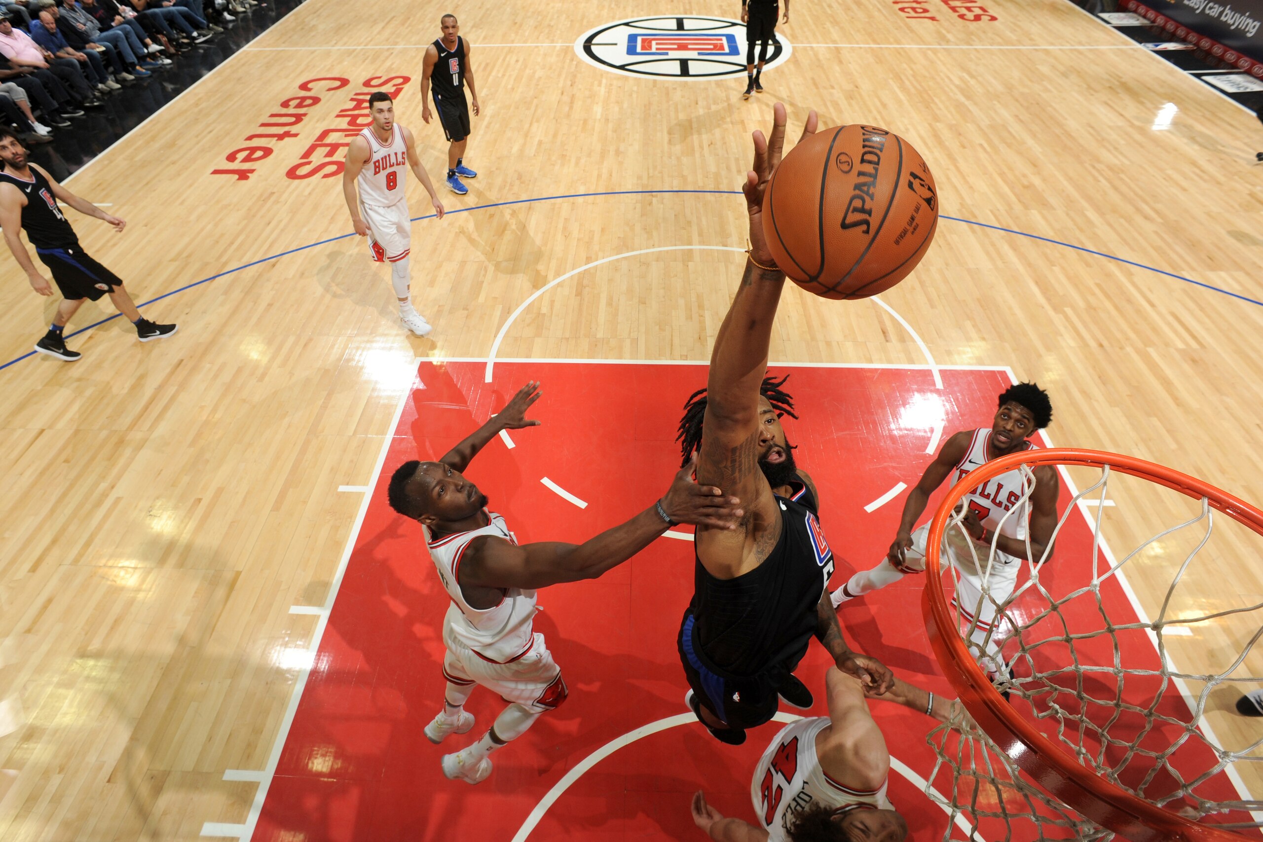 LOS ANGELES, CA - FEBRUARY 3: DeAndre Jordan #6 of the LA Clippers shoots the ball against the Chicago Bulls on February 3, 2018 at STAPLES Center in Los Angeles, California. NOTE TO USER: User expressly acknowledges and agrees that, by downloading and/or