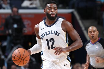 MEMPHIS, TN - JANUARY 29: Tyreke Evans #12 of the Memphis Grizzlies handles the ball against the Phoenix Suns on January 29, 2018 at FedExForum in Memphis, Tennessee. NOTE TO USER: User expressly acknowledges and agrees that, by downloading and or using t