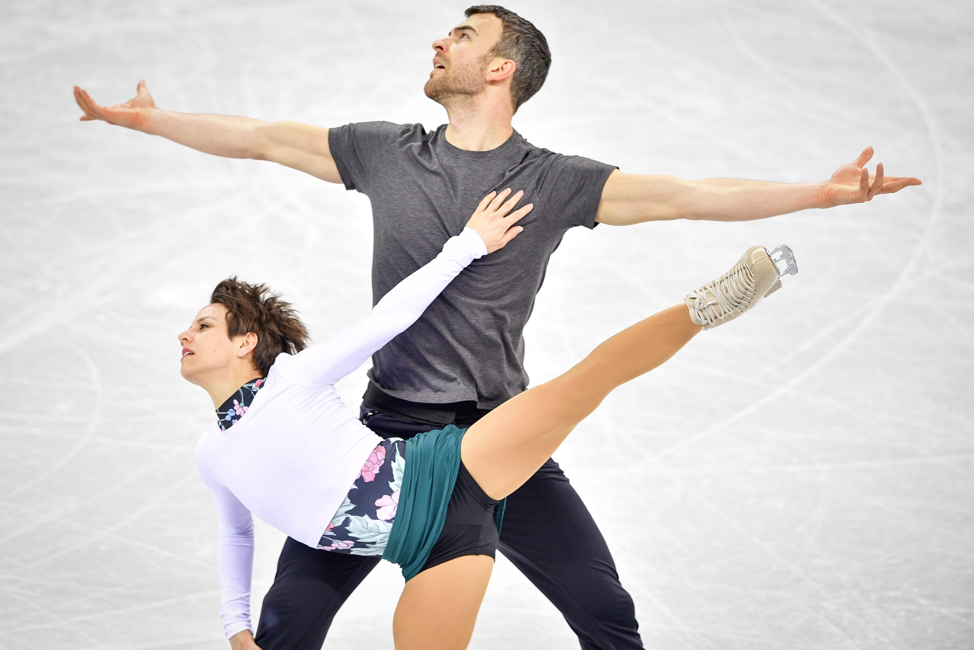 Meagan Duhamel and Eric Radford of Canada practise at the Gangneung Ice Arena ahead of the pairs figure skating competition of the Pyeongchang 2018 Winter Olympic Games on February 8, 2018. / AFP PHOTO / Mladen ANTONOV (Photo credit should read MLA Meagan Duhamel and Eric Radford of Canada practise at the Gangneung Ice Arena ahead of the pairs figure skating competition of the Pyeongchang 2018 Winter Olympic Games on February 8, 2018. / AFP PHOTO / Mladen ANTONOV (Photo credit should read MLA