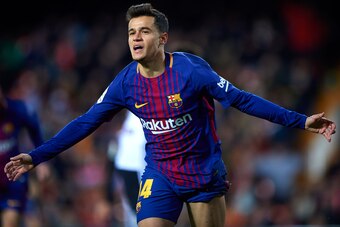 VALENCIA, SPAIN - FEBRUARY 08:  Philippe Coutinho of Barcelona celebrates after scoring a gol during the Semi Final Second Leg match of the Copa del Rey between Valencia CF and FC Barcelona on February 8, 2018 in Valencia, Spain.  (Photo by Quality Sport 
