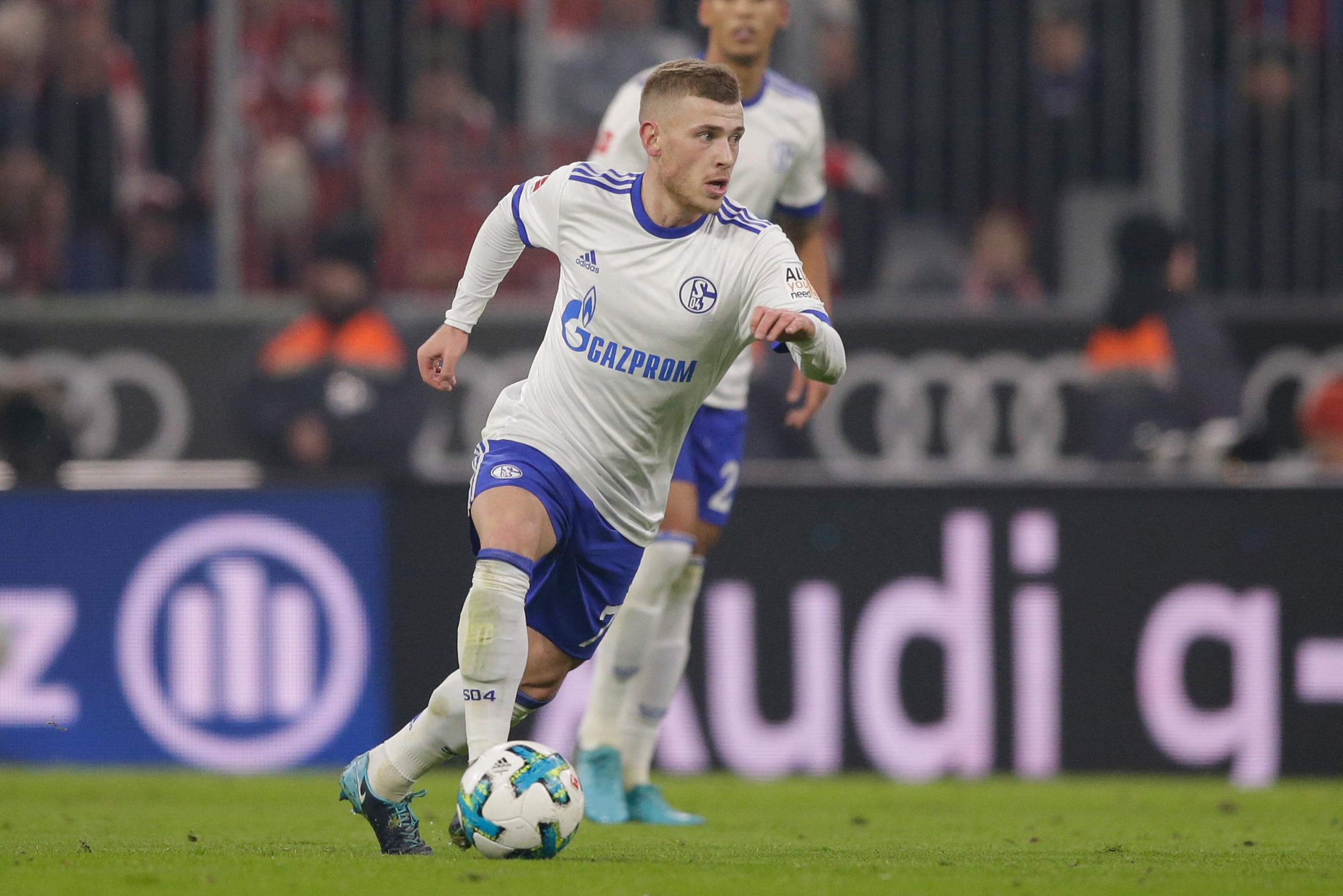 MUNICH, GERMANY - FEBRUARY 10: Max Meyer of Schalke 04 during the German Bundesliga  match between Bayern Munchen v Schalke 04 at the Allianz Arena on February 10, 2018 in Munich Germany (Photo by Jeroen Meuwsen/Soccrates/Getty Images)