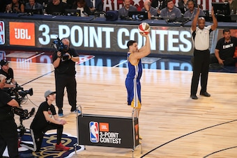 NEW ORLEANS, LA - FEBRUARY 18:  Klay Thompson #11 of the Golden State Warriors shoots the ball during the JBL Three-Point Contest during State Farm All-Star Saturday Night as part of the 2017 NBA All-Star Weekend on February 18, 2017 at the Smoothie King 