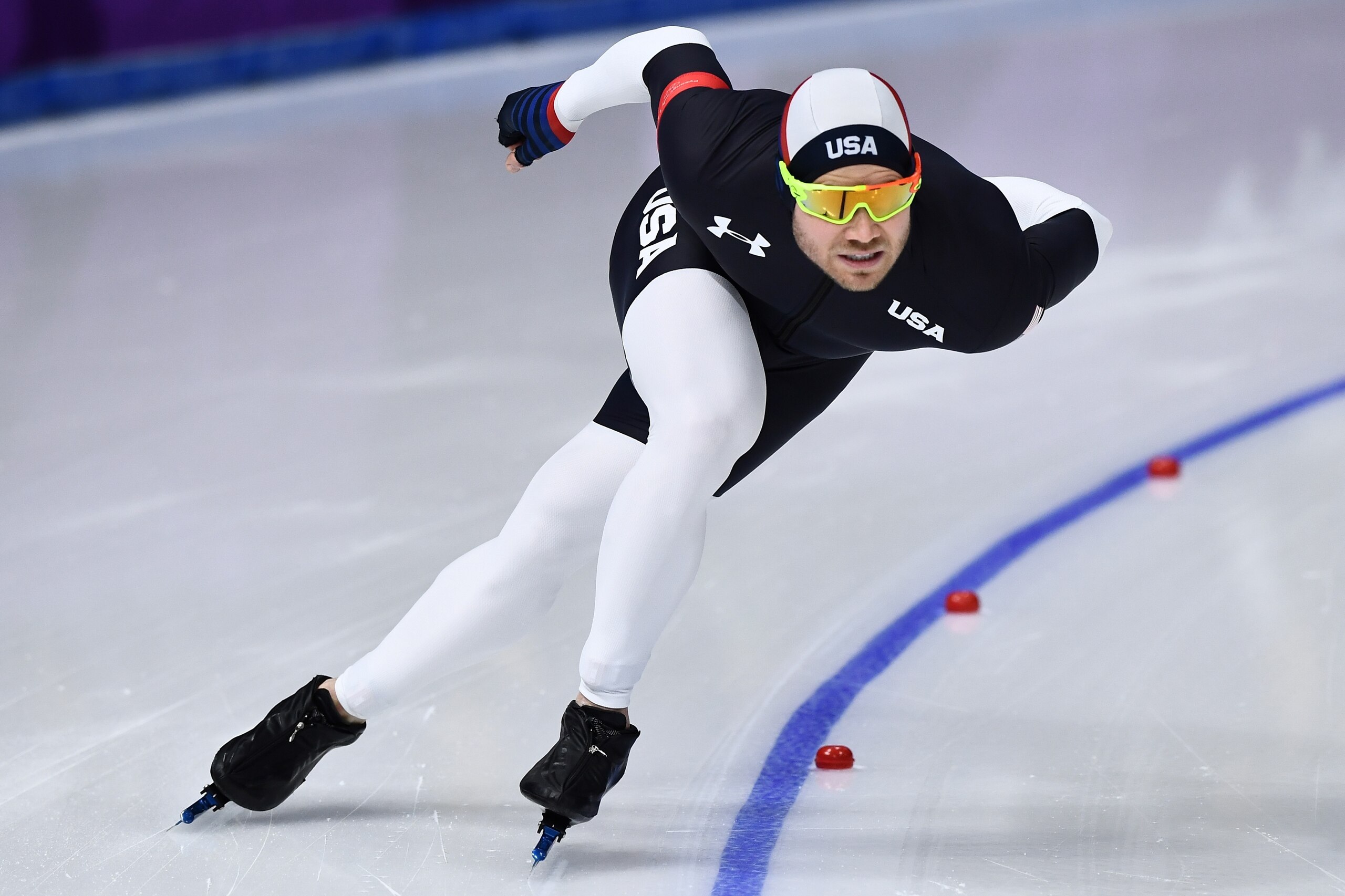 USA's Joey Mantia competes in the men's 1,500m speed skating event during the Pyeongchang 2018 Winter Olympic Games at the Gangneung Oval in Gangneung on February 13, 2018. / AFP PHOTO / ARIS MESSINIS        (Photo credit should read ARIS MESSINIS/AFP/Get