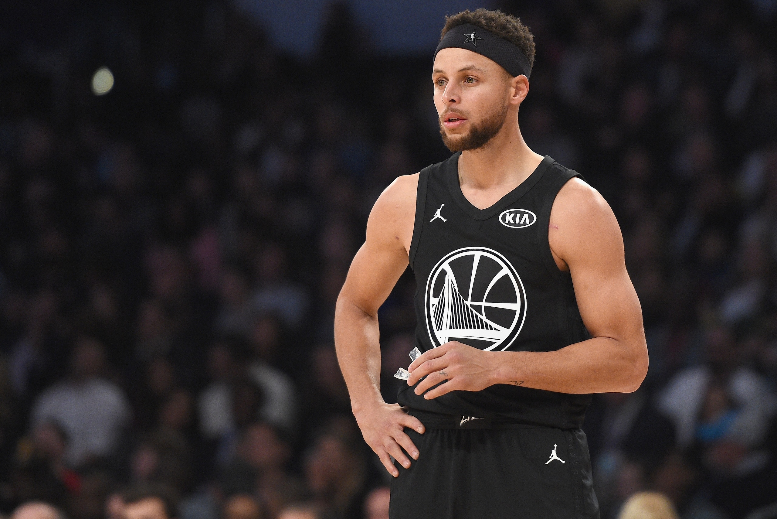 LOS ANGELES, CA - FEBRUARY 18:  Stephen Curry looks on during the NBA All-Star Game 2018 at Staples Center on February 18, 2018 in Los Angeles, California.  (Photo by Kevork Djansezian/Getty Images)