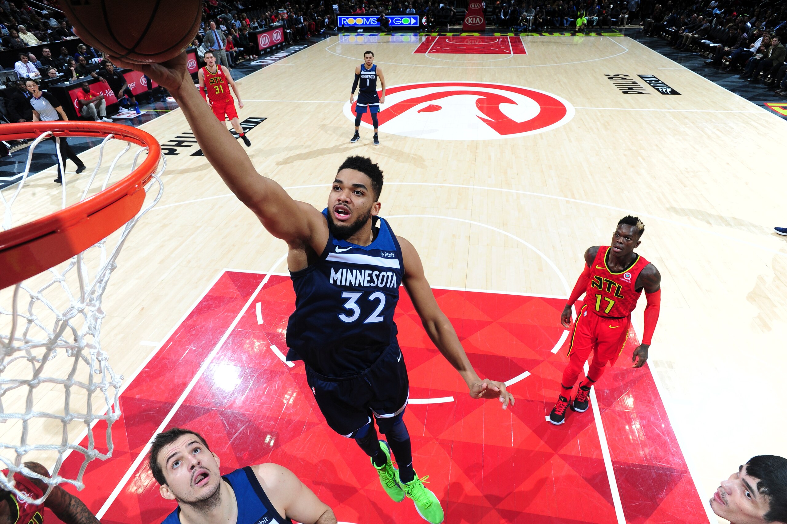 ATLANTA, GA - JANUARY 29: Karl-Anthony Towns #32 of the Minnesota Timberwolves shoots the ball against the Atlanta Hawks on January 29, 2018 at Philips Arena in Atlanta, Georgia.  NOTE TO USER: User expressly acknowledges and agrees that, by downloading a