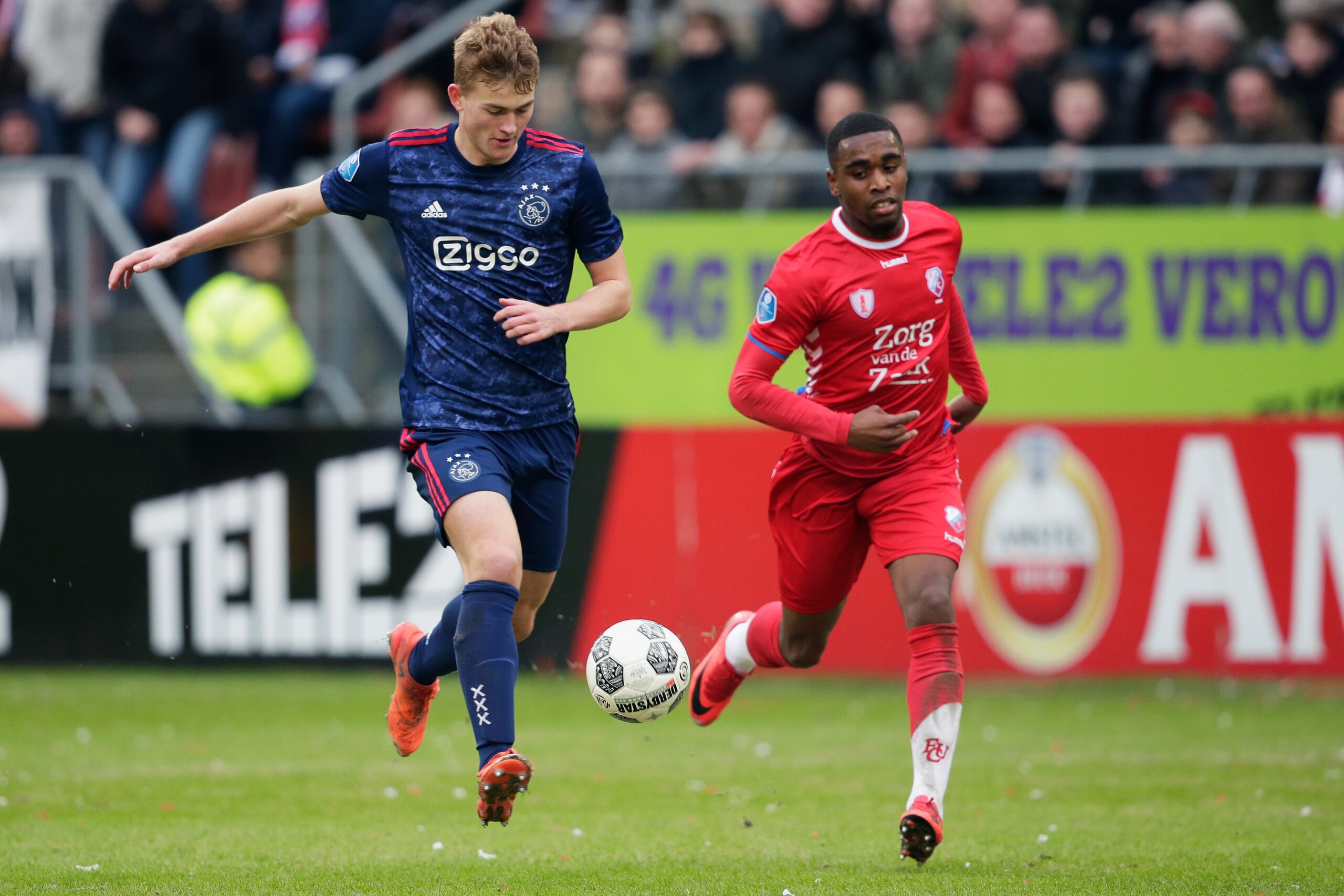 UTRECHT, NETHERLANDS - JANUARY 28: (L-R) Matthijs de Ligt of Ajax, Gyrano Kerk of FC Utrecht during the Dutch Eredivisie  match between FC Utrecht v Ajax at the Stadium Galgenwaard on January 28, 2018 in Utrecht Netherlands (Photo by Erwin Spek/Soccrates/