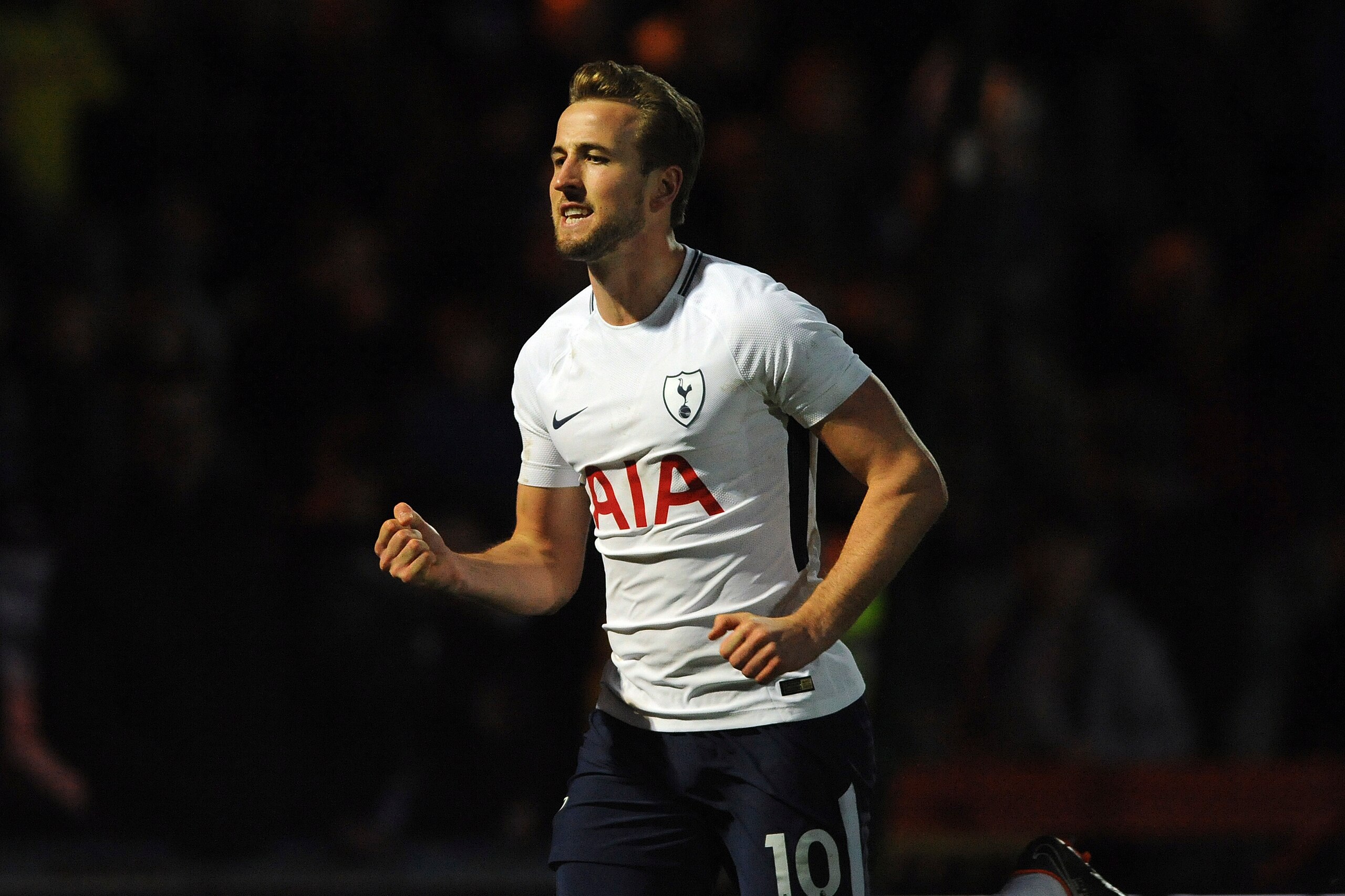 Free-scoring Kane has been tipped for any big club in Europe by Ronaldinho.