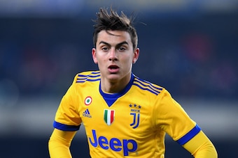 VERONA, ITALY - DECEMBER 30:  Paulo Exequiel Dybala of Juventus looks on during the serie A match between Hellas Verona FC and Juventus at Stadio Marc'Antonio Bentegodi on December 30, 2017 in Verona, Italy.  (Photo by Alessandro Sabattini/Getty Images)