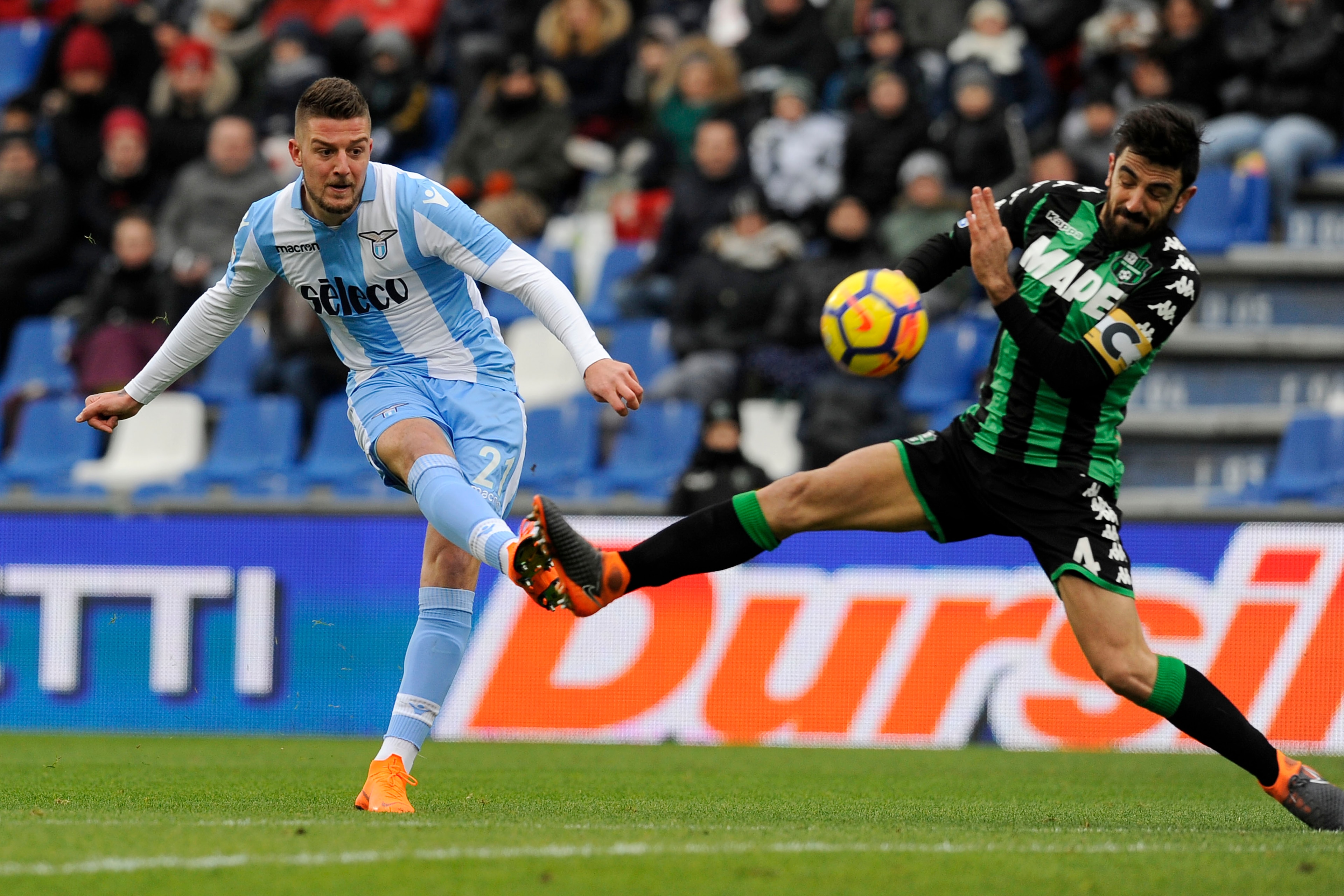 REGGIO NELL'EMILIA, REGGIO EMILIA - FEBRUARY 25:  Sergej Milinkovic Savic of SS Lazio scores their opening goal  during the serie A match between US Sassuolo and SS Lazio at Mapei Stadium - Citta' del Tricolore on February 25, 2018 in Reggio nell'Emilia, 