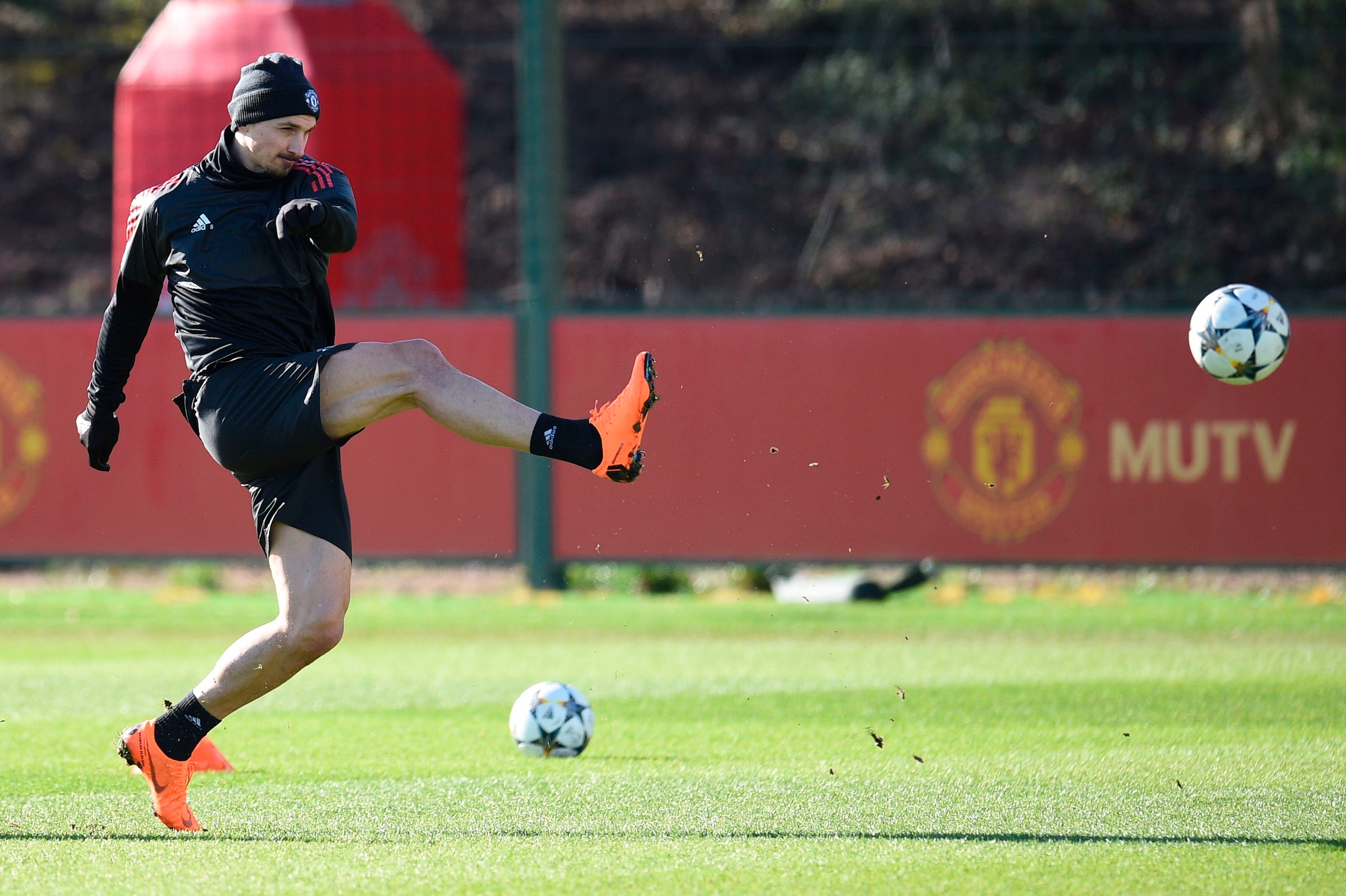 Manchester United's Swedish striker Zlatan Ibrahimovic kicks the ball during a team training session at the club's training complex near Carrington, west of Manchester in north west England on February 20, 2018, on the eve of their UEFA Champions League r Manchester United's Swedish striker Zlatan Ibrahimovic kicks the ball during a team training session at the club's training complex near Carrington, west of Manchester in north west England on February 20, 2018, on the eve of their UEFA Champions League r