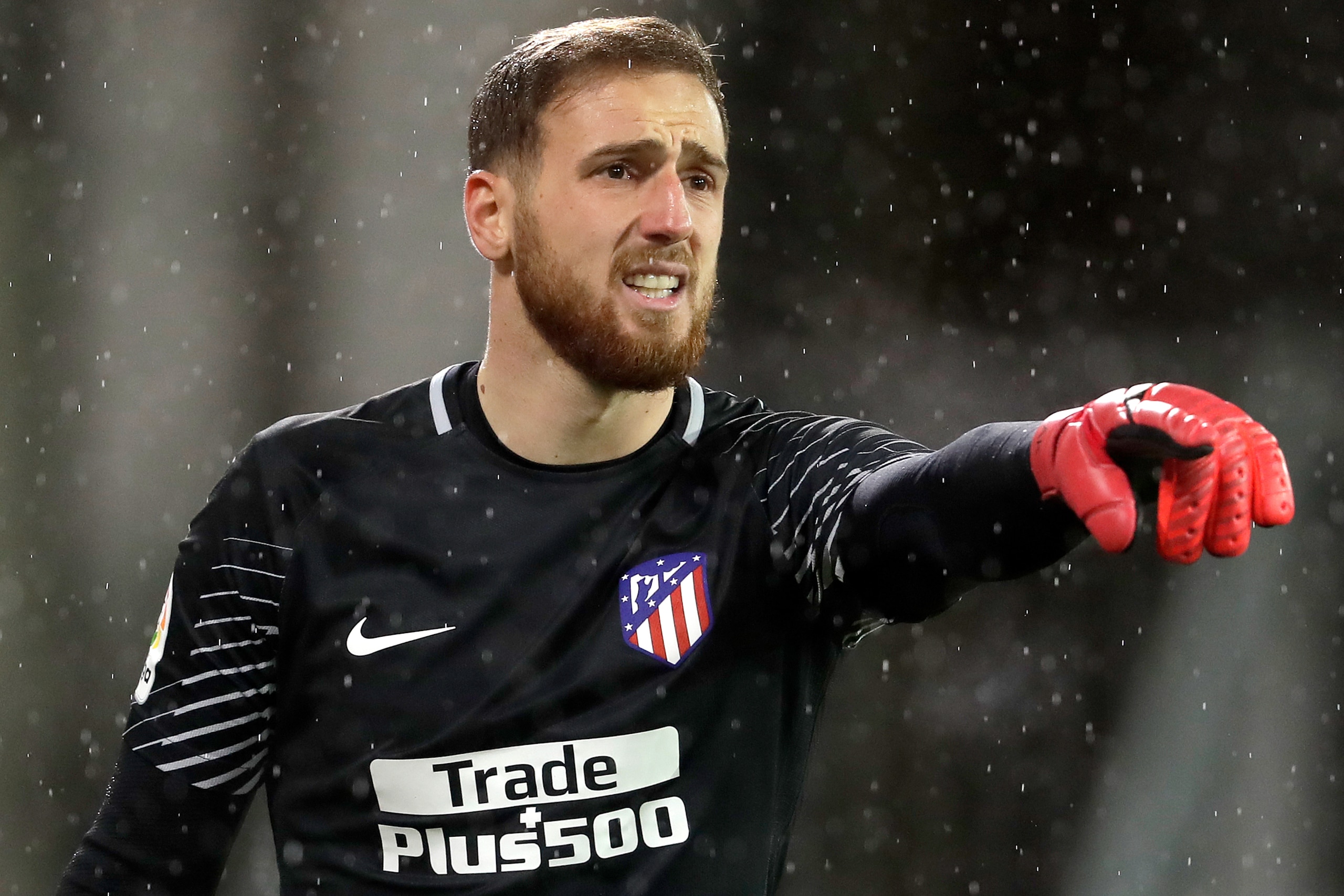 EIBAR, SPAIN - JANUARY 13: Jan Oblak of Atletico Madrid  during the La Liga Santander  match between Eibar v Atletico Madrid at the Estadio Municipal de Ipurua on January 13, 2018 in Eibar Spain (Photo by Laurens Lindhout/Soccrates/Getty Images)