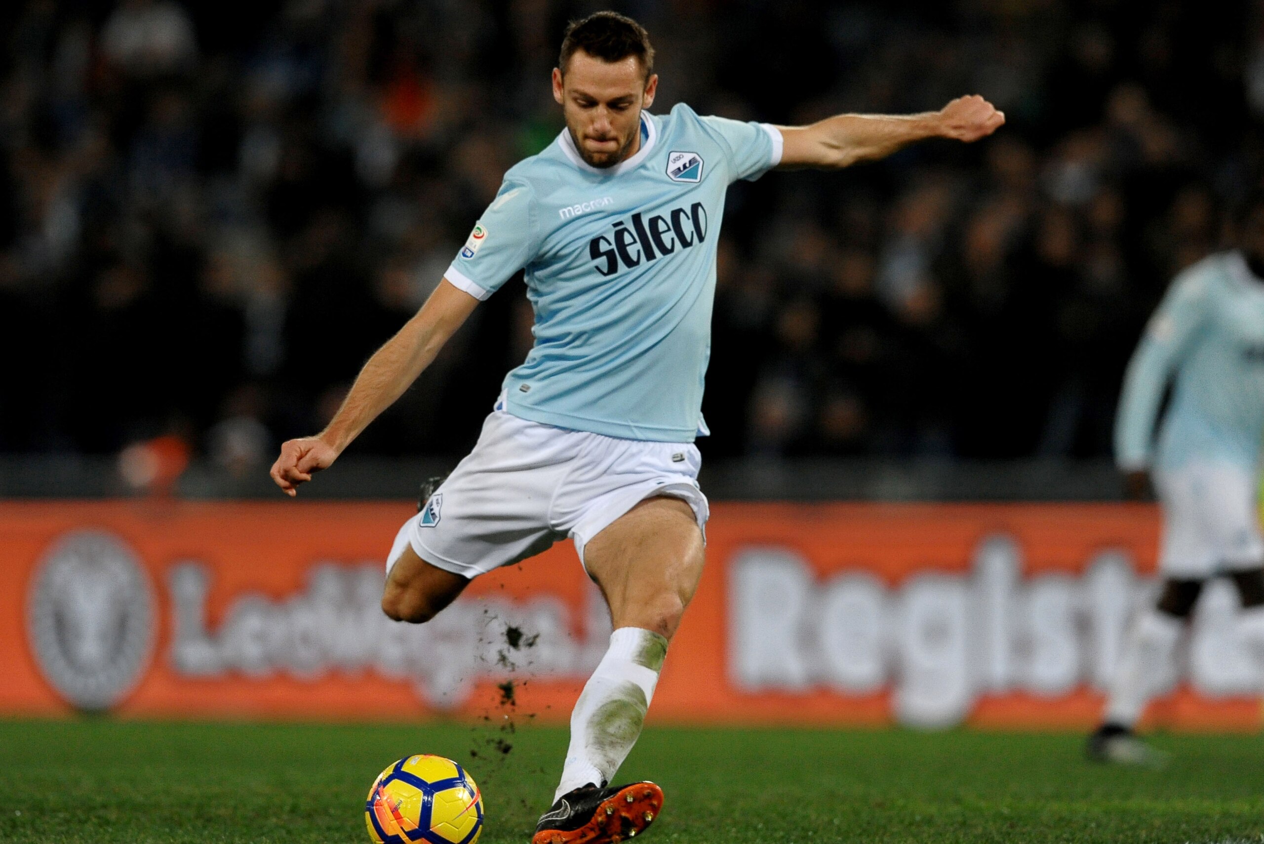 ROME, ROMA - FEBRUARY 05: Stefan De Vrij of SS Lazio during the Serie A match between SS Lazio and Genoa at Stadio Olimpico on February 5, 2018 in Rome, Italy.  (Photo by Marco Rosi/Getty Images)