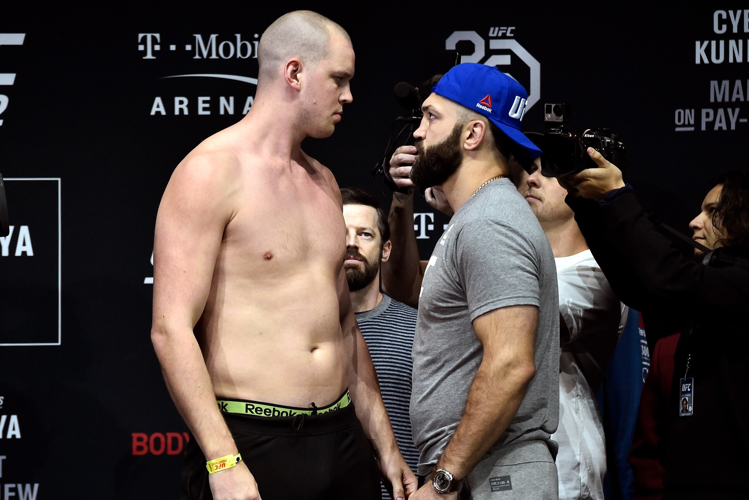 LAS VEGAS, NV - MARCH 02: (L-R) Stefan Struve of The Netherlands and Andrei Arlovski of Belarus face off during a UFC 222 weigh-in on March 2, 2018 in Las Vegas, Nevada. (Photo by Jeff Bottari/Zuffa LLC/Zuffa LLC via Getty Images) LAS VEGAS, NV - MARCH 02: (L-R) Stefan Struve of The Netherlands and Andrei Arlovski of Belarus face off during a UFC 222 weigh-in on March 2, 2018 in Las Vegas, Nevada. (Photo by Jeff Bottari/Zuffa LLC/Zuffa LLC via Getty Images)