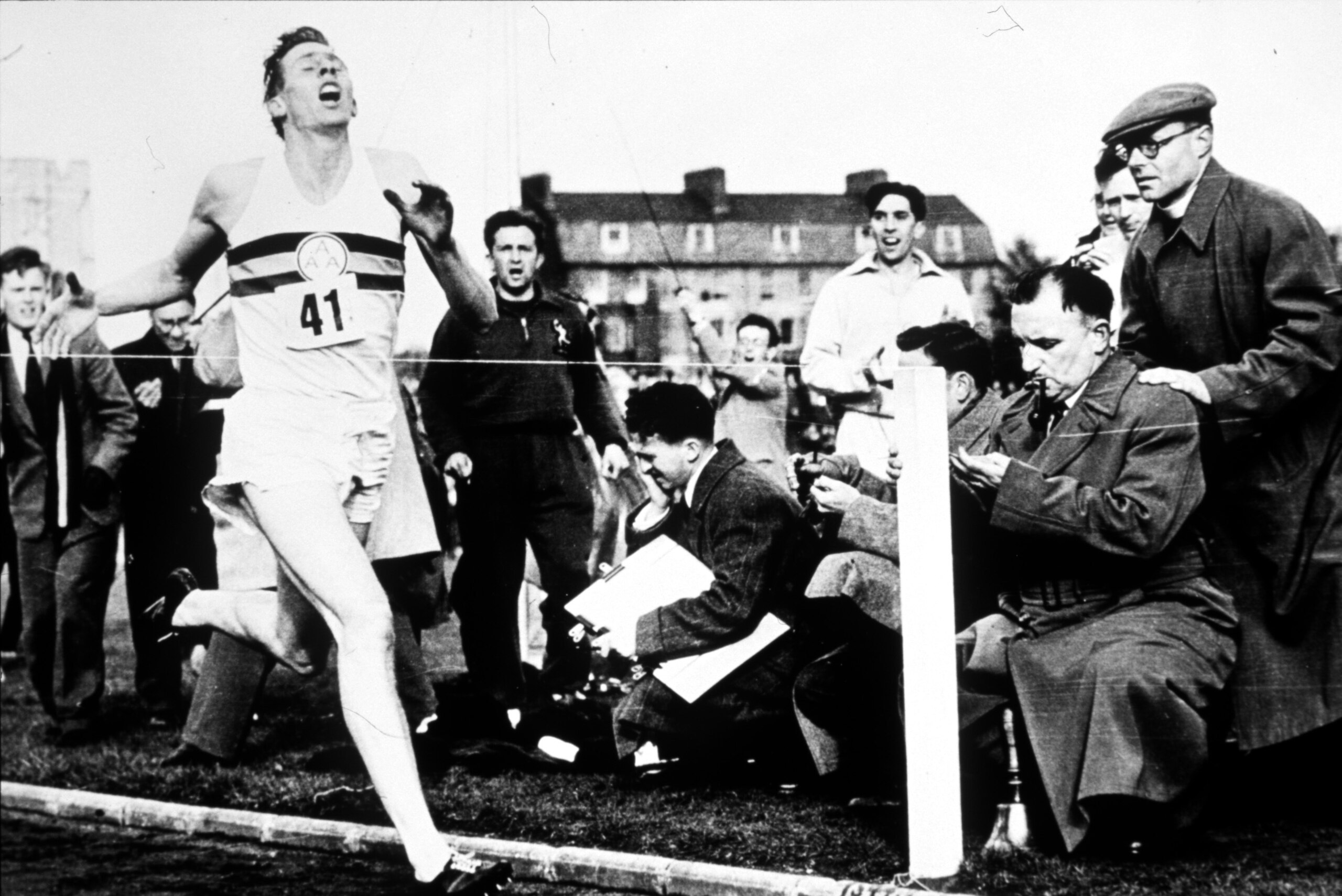 6 May 1954:  Roger Bannister breaks the 4 Minute Mile in 3 Minutes 59.4 Seconds. Mandatory Credit: Allsport UK/Getty Images