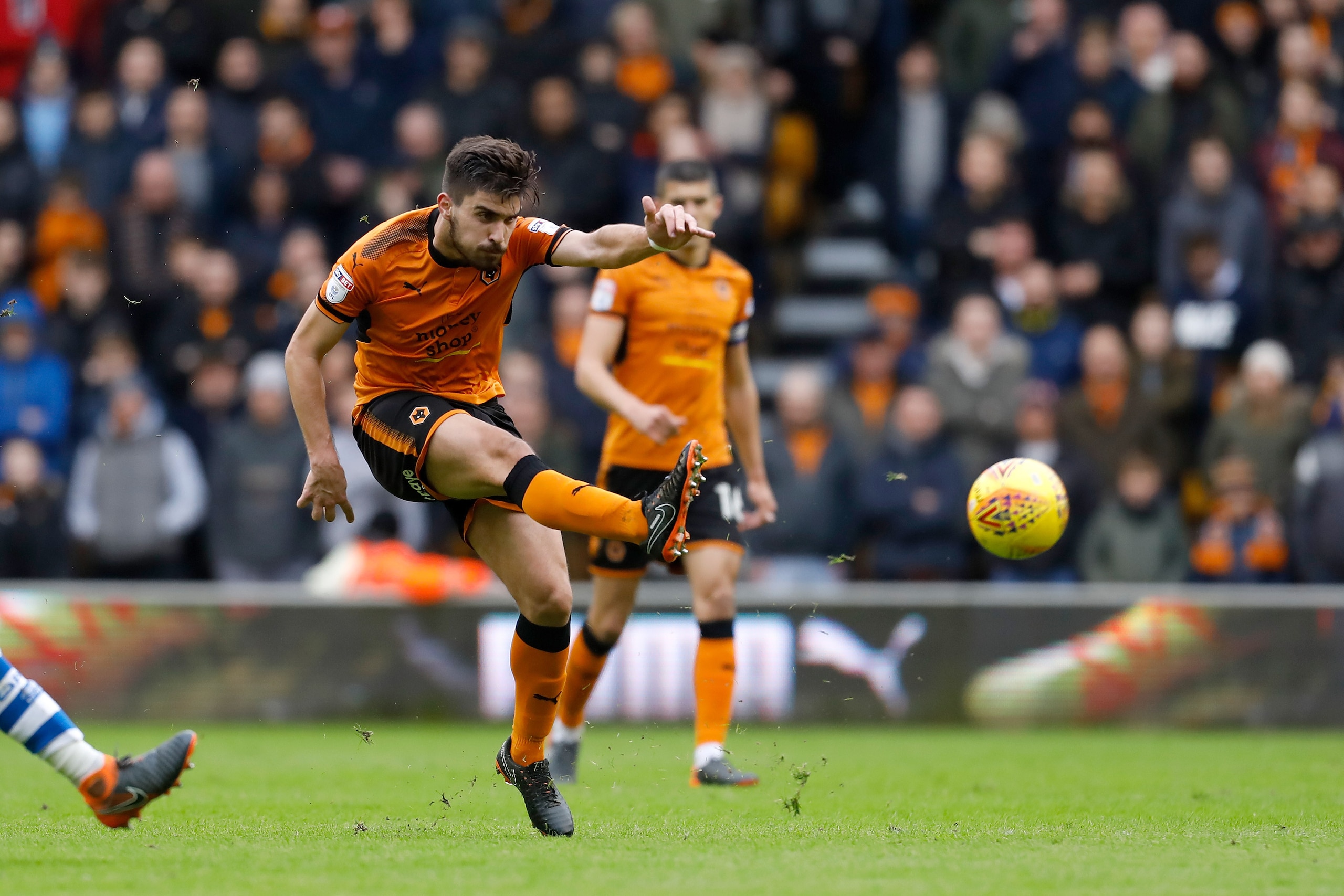 WOLVERHAMPTON, ENGLAND - FEBRUARY 10: Ruben Neves of Wolverhampton Wanderers passes the ball during the Sky Bet Championship match between Wolverhampton and Queens Park Rangers at Molineux on February 10, 2018 in Wolverhampton, England. (Photo by Malcolm 