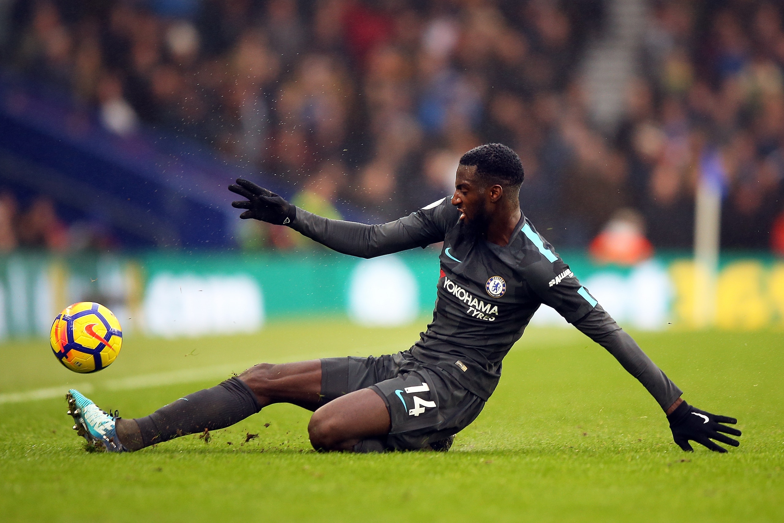 BRIGHTON, ENGLAND - JANUARY 20: Tiemoue Bakayoko of Chelsea in action during the Premier League match between Brighton and Hove Albion and Chelsea at Amex Stadium on January 20, 2018 in Brighton, England.  (Photo by Bryn Lennon/Getty Images)