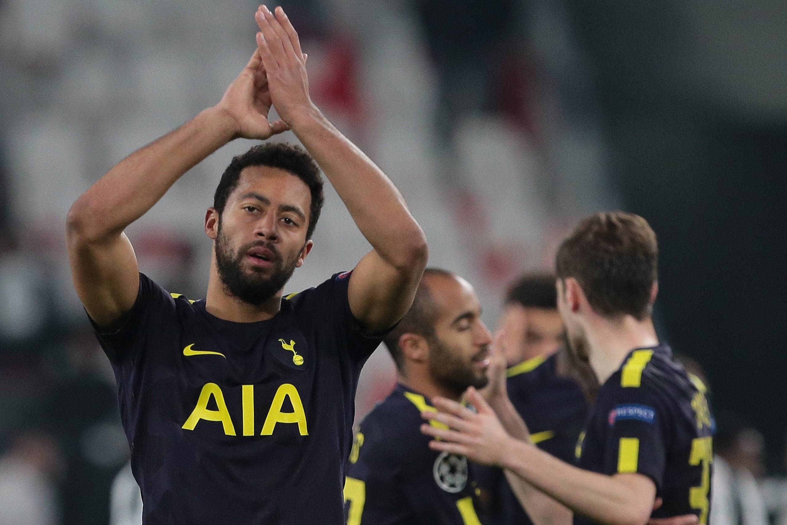 TURIN, ITALY - FEBRUARY 13: Mousa Dembele of Tottenham Hotspur greets the fans at the end of the UEFA Champions League Round of 16 First Leg match between Juventus and Tottenham Hotspur at Allianz Stadium on February 13, 2018 in Turin, Italy. (Photo by Em