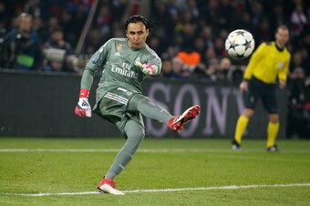 PARIS, FRANCE - MARCH 6: Goalkeeper of Real Madrid Keylor Navas during the UEFA Champions League Round of 16 Second Leg match between Paris Saint-Germain (PSG) and Real Madrid at Parc des Princes stadium on March 6, 2018 in Paris, France. (Photo by Jean C