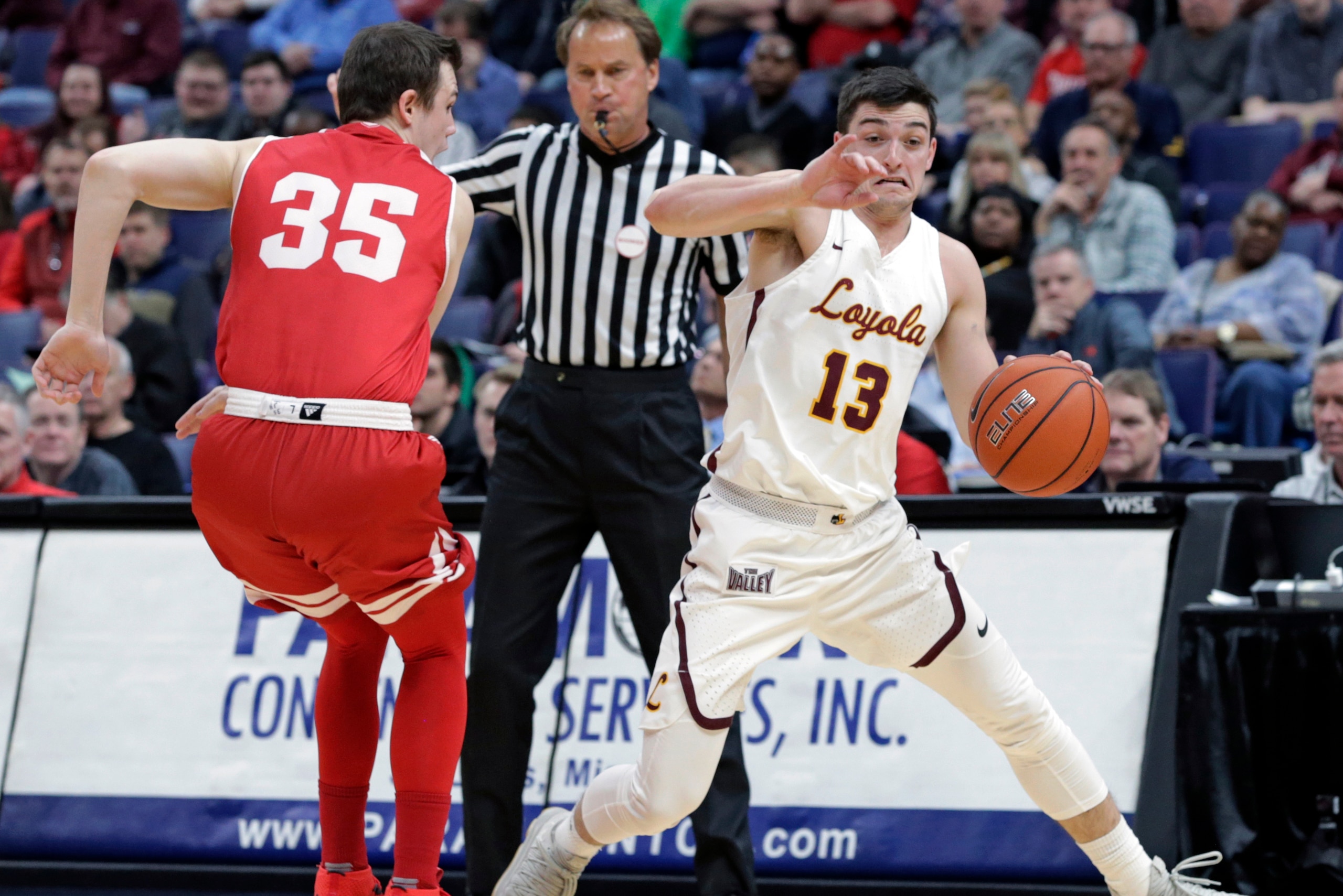 Clayton Custer will try to help Loyola-Chicago advance past Miami.