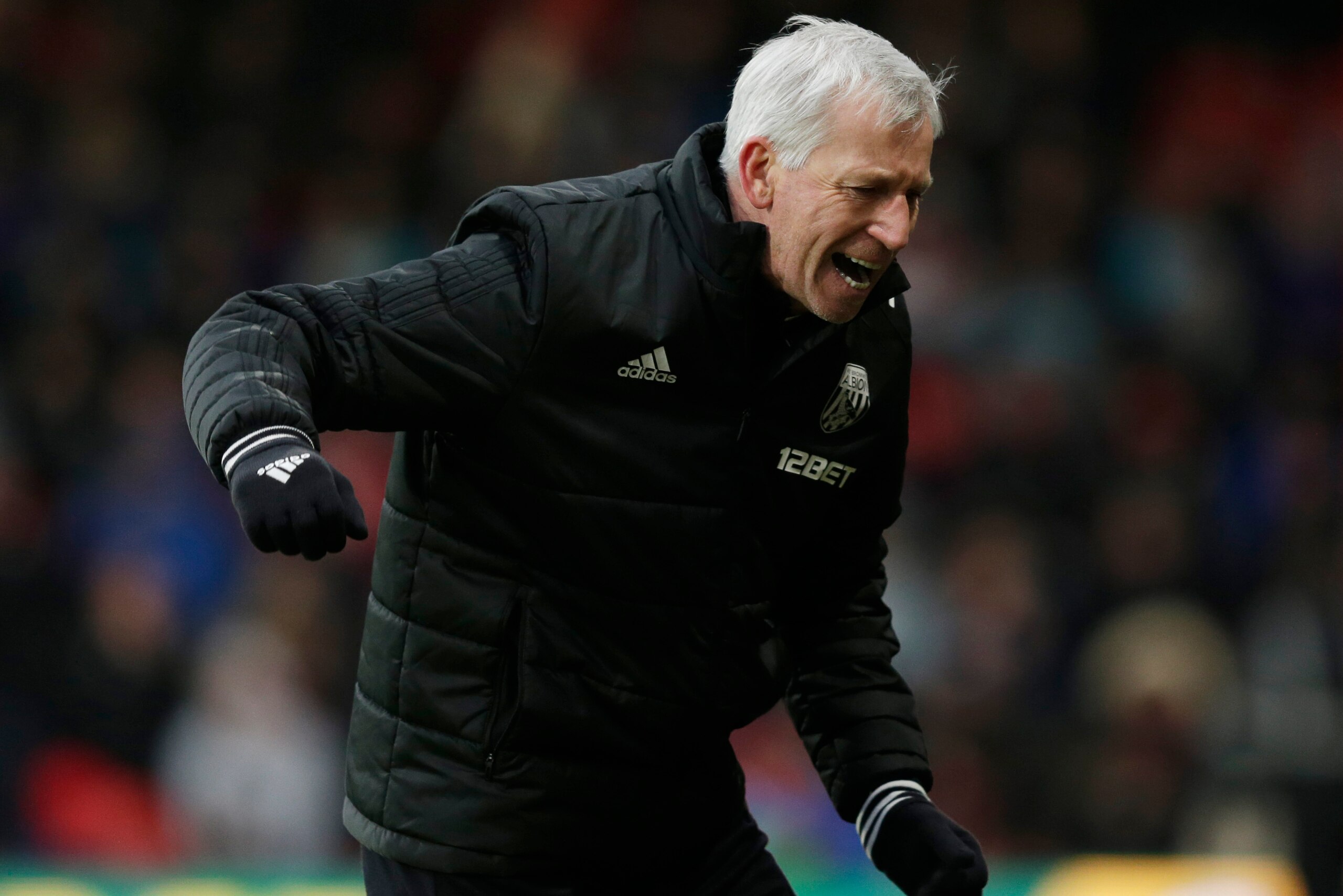 BOURNEMOUTH, ENGLAND - MARCH 17:  Alan Pardew, Manager of West Bromwich Albion reacts during the Premier League match between AFC Bournemouth and West Bromwich Albion at Vitality Stadium on March 17, 2018 in Bournemouth, England.  (Photo by Henry Browne/G