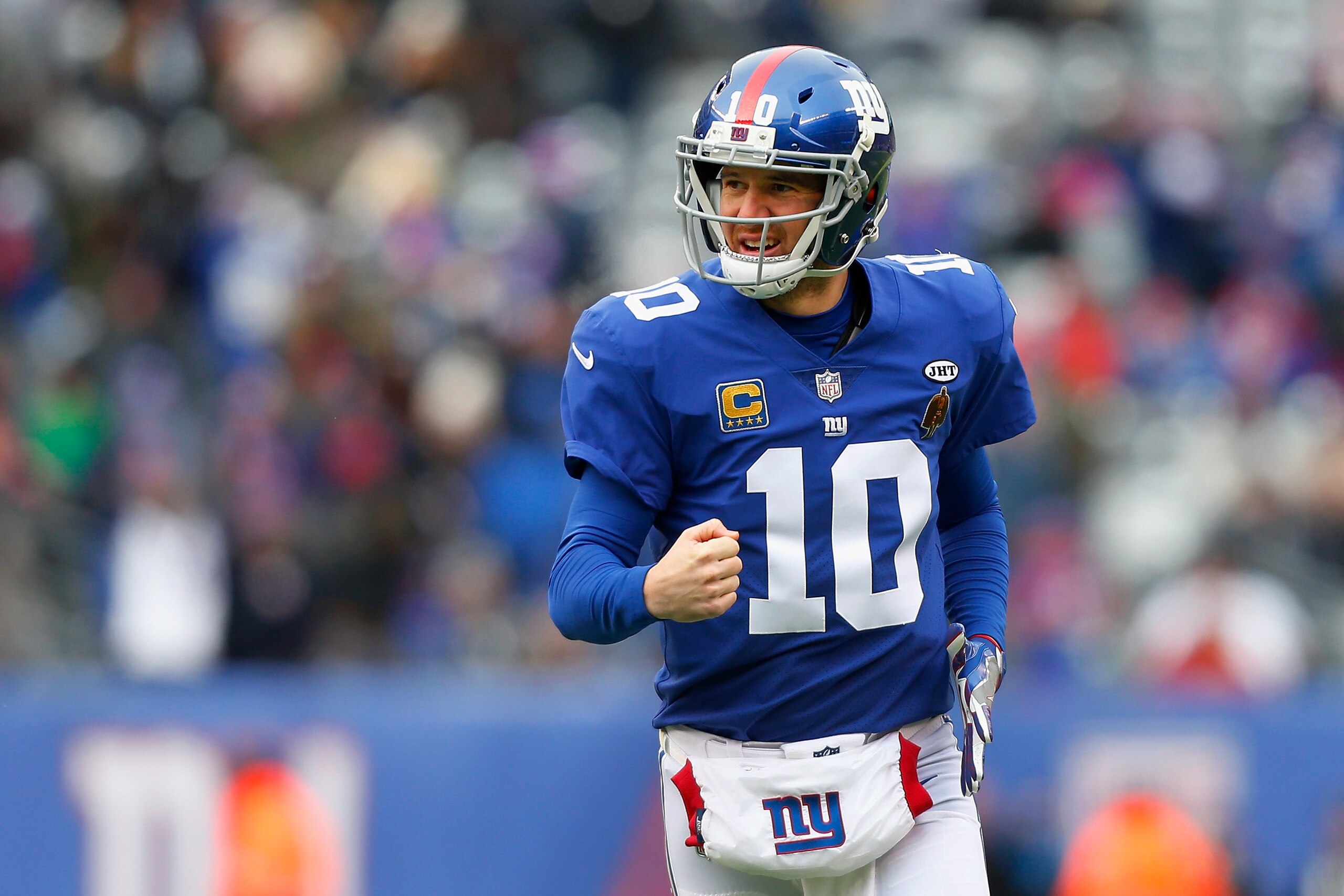 EAST RUTHERFORD, NJ - DECEMBER 31: (NEW YORK DAILIES OUT) Eli Manning #10 of the New York Giants in action against the Washington Redskins on December 31, 2017 at MetLife Stadium in East Rutherford, New Jersey. The Giants defeated the Redskins 18-10. EAST RUTHERFORD, NJ - DECEMBER 31: (NEW YORK DAILIES OUT) Eli Manning #10 of the New York Giants in action against the Washington Redskins on December 31, 2017 at MetLife Stadium in East Rutherford, New Jersey. The Giants defeated the Redskins 18-10.