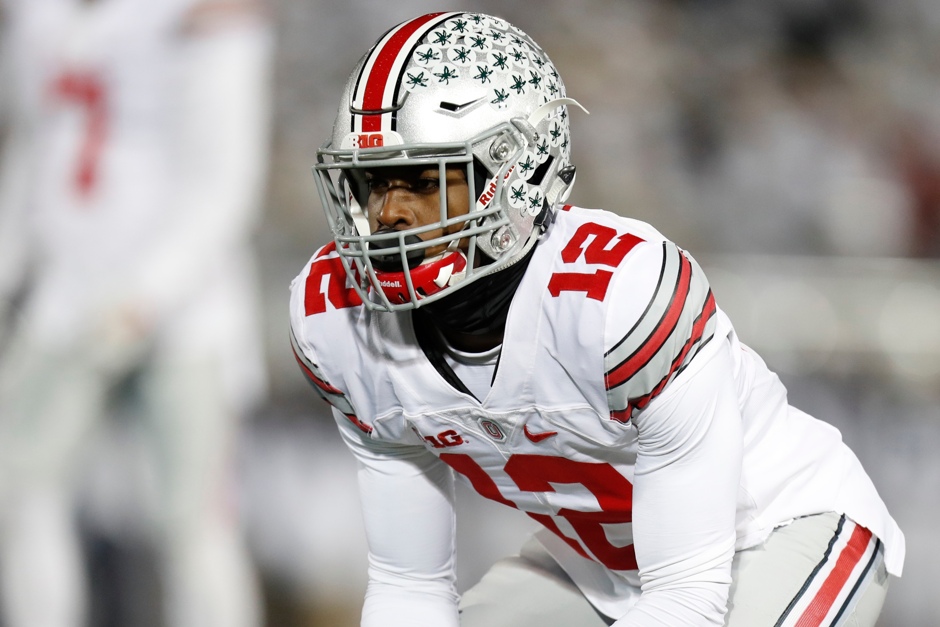 STATE COLLEGE, PA - OCTOBER 22:  Denzel Ward #12 of the Ohio State Buckeyes in action against the Penn State Nittany Lions at Beaver Stadium in State College, Pennsylvania on October 22, 2016.  (Photo by Justin K. Aller/Getty Images)