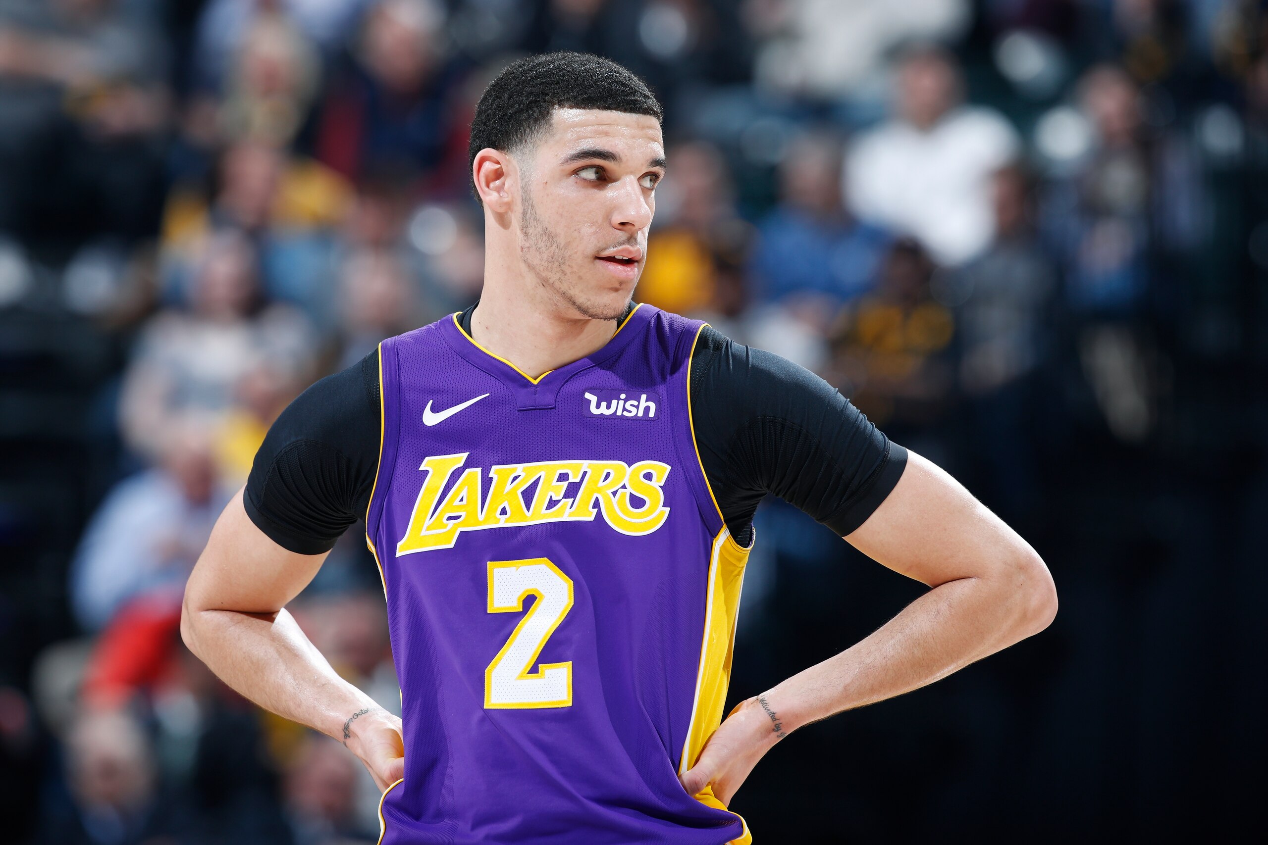 INDIANAPOLIS, IN - MARCH 19: Lonzo Ball #2 of the Los Angeles Lakers looks on in the first half of a game against the Indiana Pacers at Bankers Life Fieldhouse on March 19, 2018 in Indianapolis, Indiana. The Pacers won 110-100. NOTE TO USER: User expressl INDIANAPOLIS, IN - MARCH 19: Lonzo Ball #2 of the Los Angeles Lakers looks on in the first half of a game against the Indiana Pacers at Bankers Life Fieldhouse on March 19, 2018 in Indianapolis, Indiana. The Pacers won 110-100. NOTE TO USER: User expressl