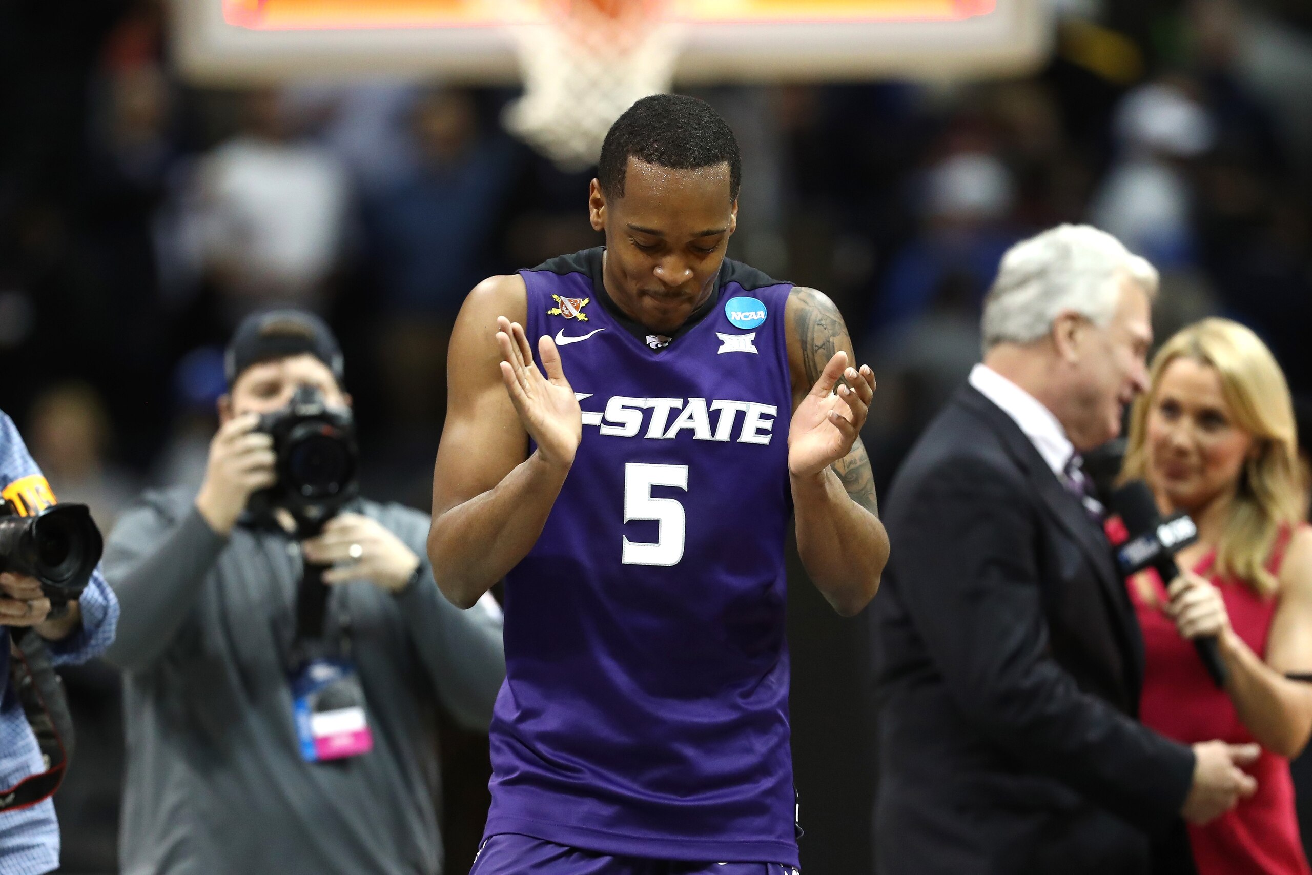 ATLANTA, GA - MARCH 22:  Barry Brown #5 of the Kansas State Wildcats celebrates after defeating the Kentucky Wildcats during the 2018 NCAA Men's Basketball Tournament South Regional at Philips Arena on March 22, 2018 in Atlanta, Georgia. Kansas State defe