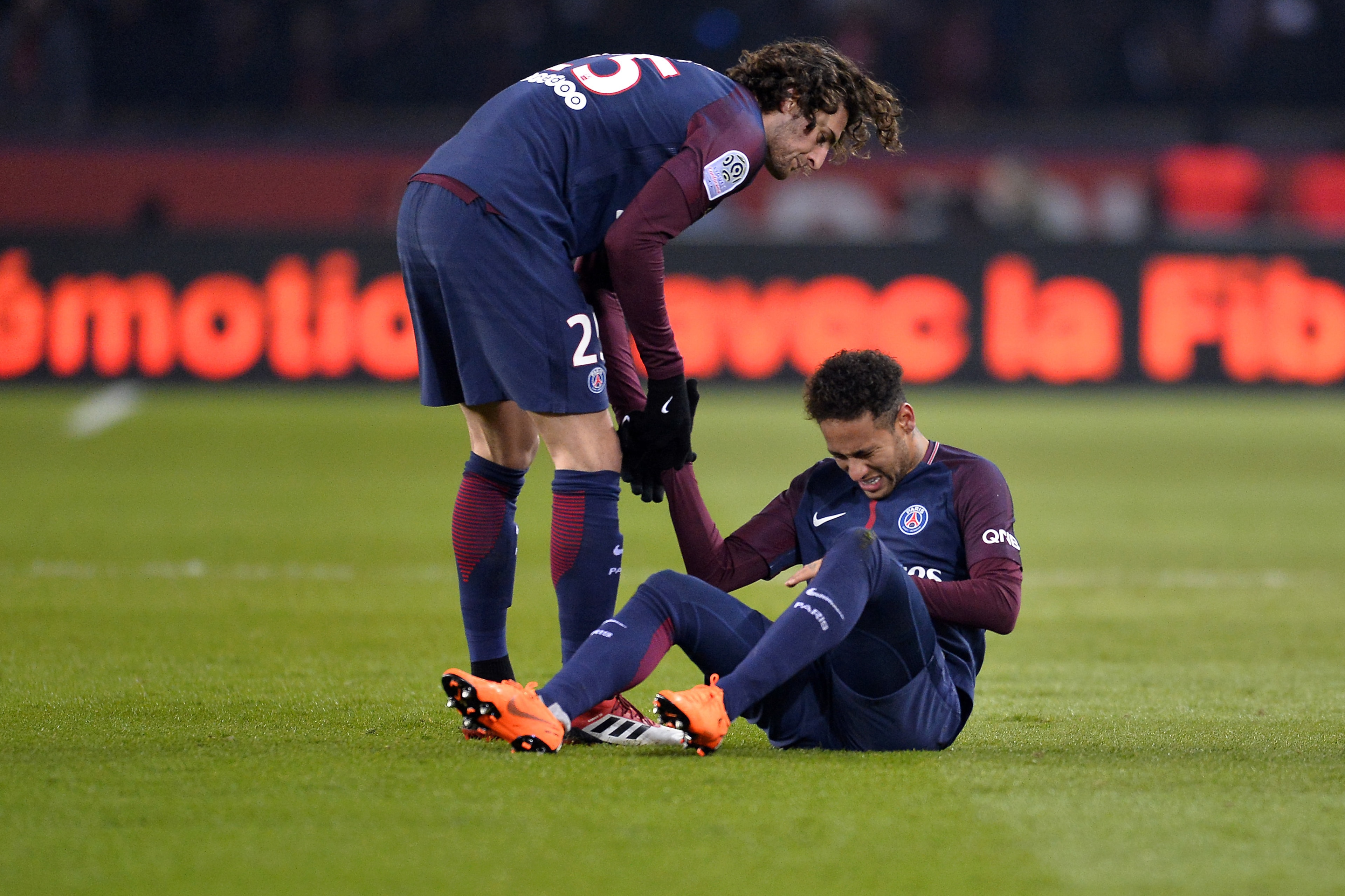 PARIS, FRANCE - FEBRUARY 25:  Neymar Jr of Paris Saint-Germain reacts after being tackled during the Ligue 1 match between Paris Saint Germain and Olympique Marseille February 25, 2018 in Paris, France.  (Photo by Aurelien Meunier/Getty Images)