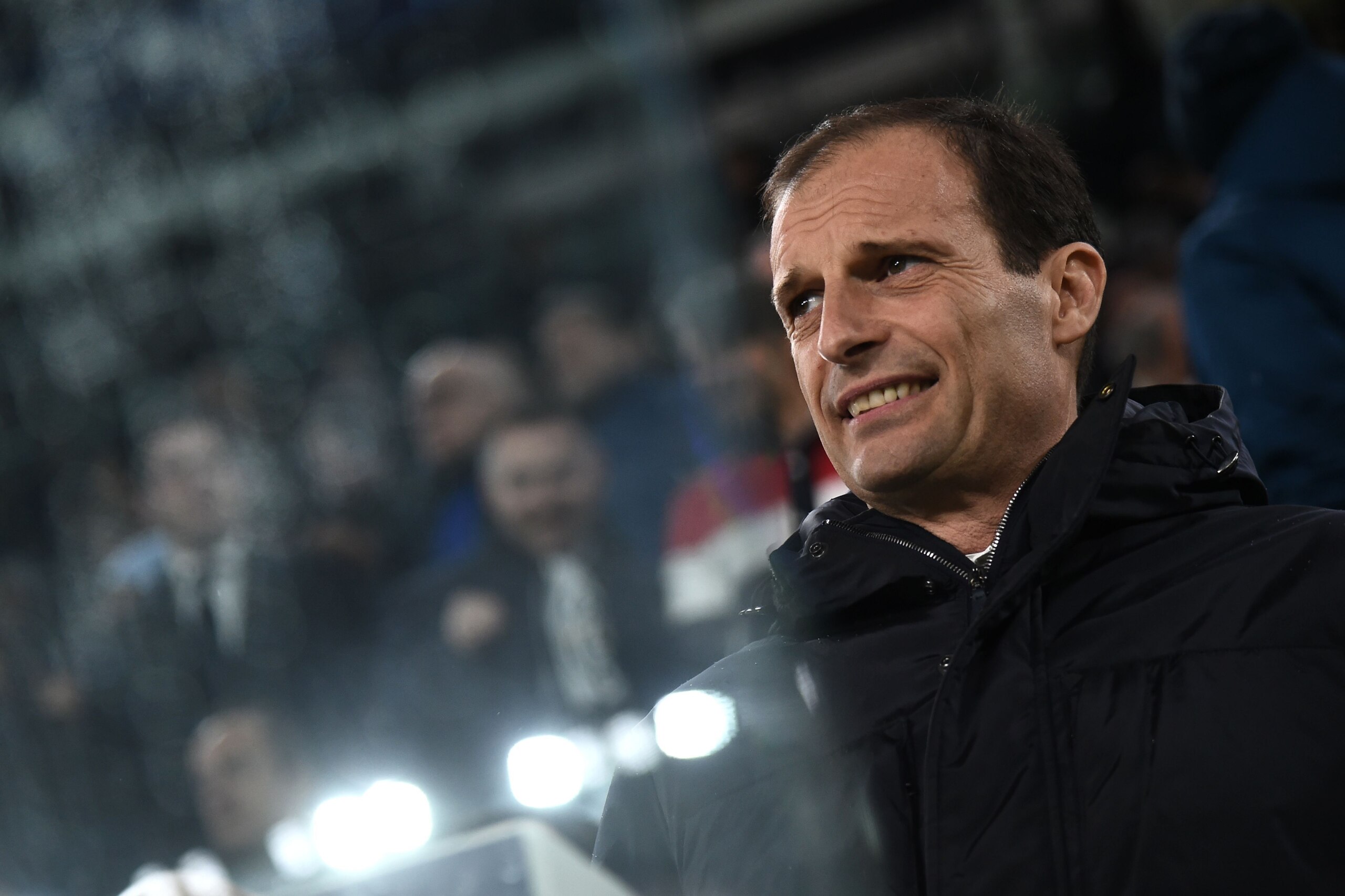 Juventus' Italian coach Massimiliano Allegri reacts during the UEFA Champions League quarter-final first leg football match between Juventus and Real Madrid at the Allianz Stadium in Turin on April 3, 2018. / AFP PHOTO / Marco BERTORELLO        (Photo cre