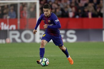 SEVILLA, SPAIN - MARCH 31: Philippe Coutinho of FC Barcelona  during the La Liga Santander  match between Sevilla v FC Barcelona at the Estadio Ramon Sanchez Pizjuan on March 31, 2018 in Sevilla Spain (Photo by David S. Bustamante/Soccrates/Getty Images)