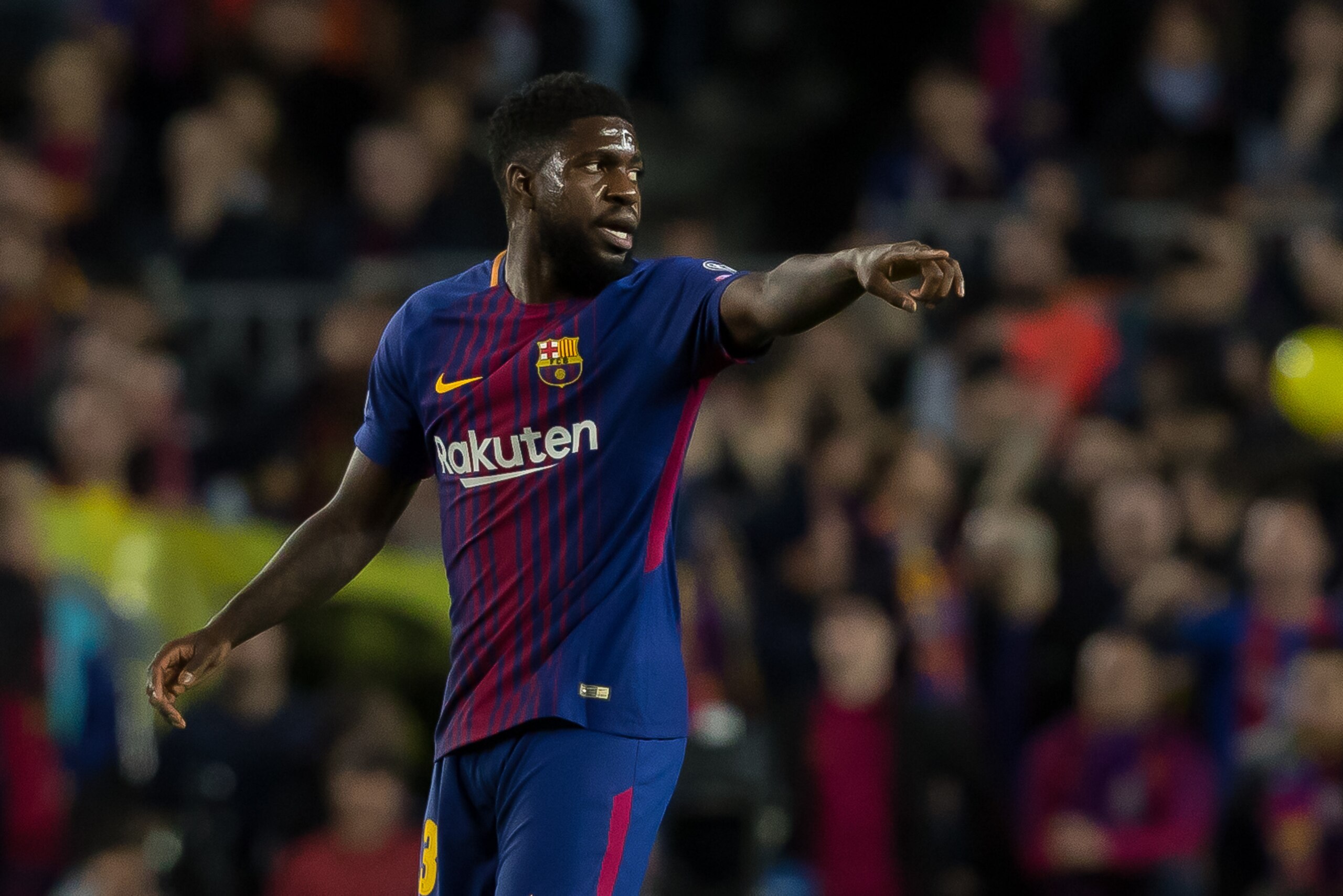 BARCELONA, SPAIN - APRIL 04: Samuel Umtiti of Barcelona gestures during the UEFA Champions League Quarter-Final first leg match between FC Barcelona and AS Roma at Camp Nou on April 4, 2018 in Barcelona, Spain. (Photo by TF-Images/TF-Images via Getty Imag BARCELONA, SPAIN - APRIL 04: Samuel Umtiti of Barcelona gestures during the UEFA Champions League Quarter-Final first leg match between FC Barcelona and AS Roma at Camp Nou on April 4, 2018 in Barcelona, Spain. (Photo by TF-Images/TF-Images via Getty Imag