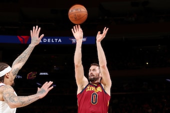 NEW YORK, NY - APRIL 9: Kevin Love #0 of the Cleveland Cavaliers shoots the ball against the New York Knicks on April 9, 2018 at Madison Square Garden in New York City, New York.  NOTE TO USER: User expressly acknowledges and agrees that, by downloading a