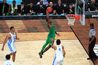 GLENDALE, AZ - APRIL 01: Jordan Bell #1 of the Oregon Ducks goes up with the ball against Isaiah Hicks #4 of the North Carolina Tar Heels in the second half during the 2017 NCAA Men's Final Four Semifinal at University of Phoenix Stadium on April 1, 2017 