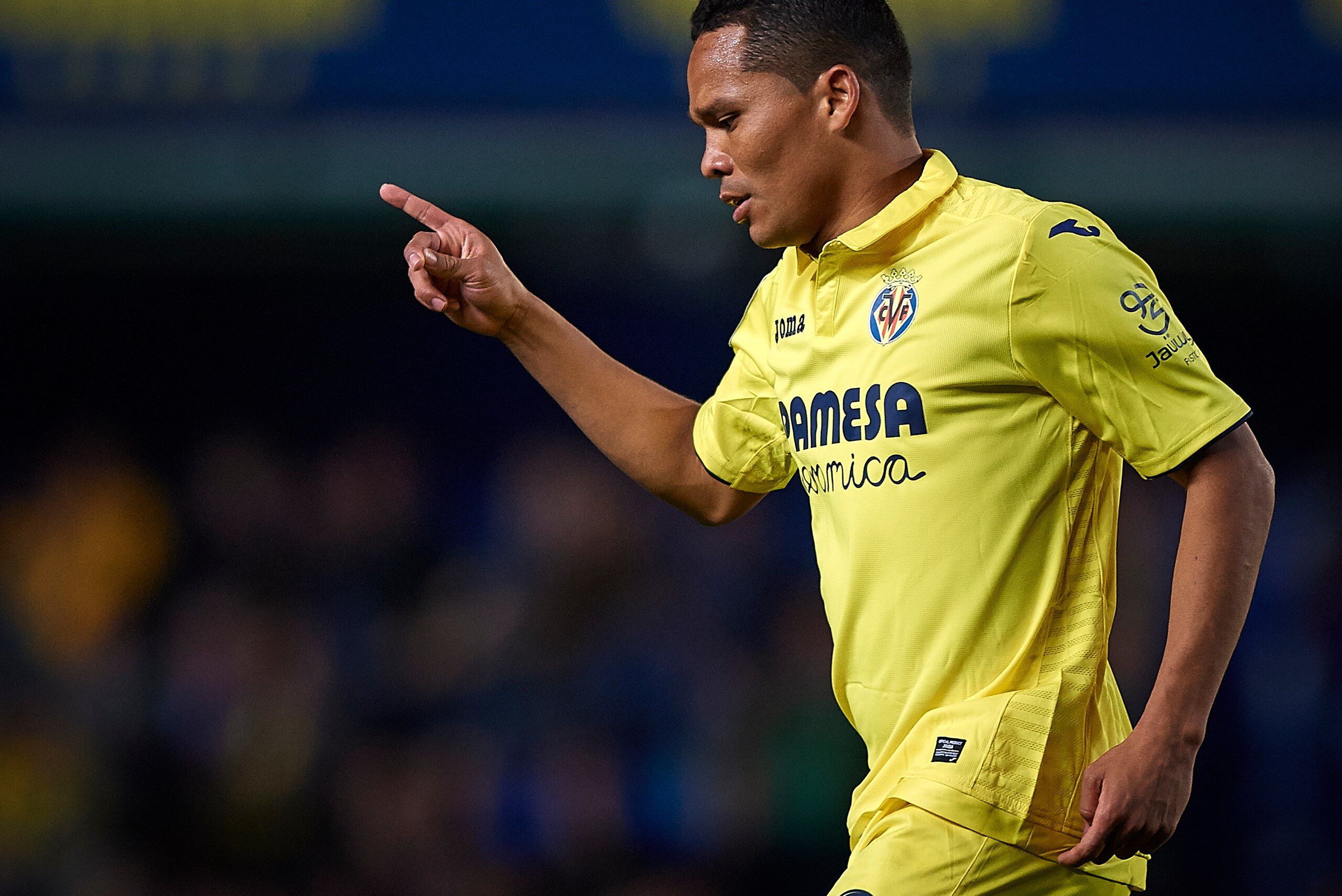 VILLARREAL, SPAIN - APRIL 17:  Carlos Bacca of Villarreal celebrates after scoring the second goal during the La Liga match between Villarreal and Leganes at Estadio de la Ceramica on April 17, 2018 in Villarreal, Spain.  (Photo by Quality Sport Images/Ge