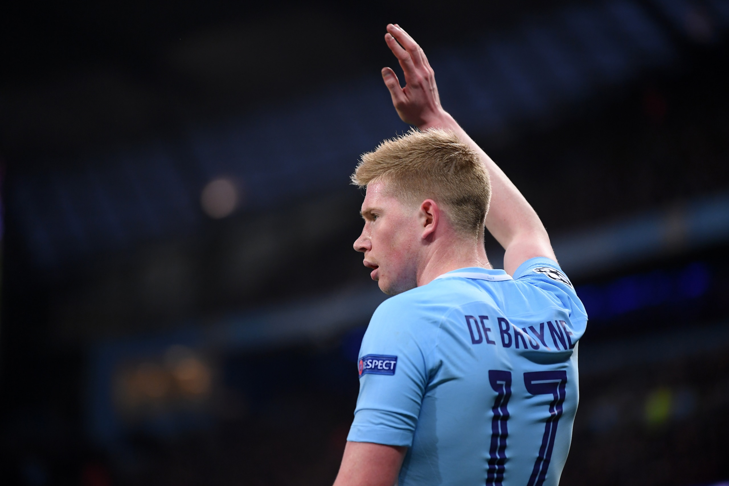 MANCHESTER, ENGLAND - APRIL 10:  Kevin De Bruyne of Manchester City looks on during the Quarter Final Second Leg match between Manchester City and Liverpool at Etihad Stadium on April 10, 2018 in Manchester, England.  (Photo by Laurence Griffiths/Getty Im