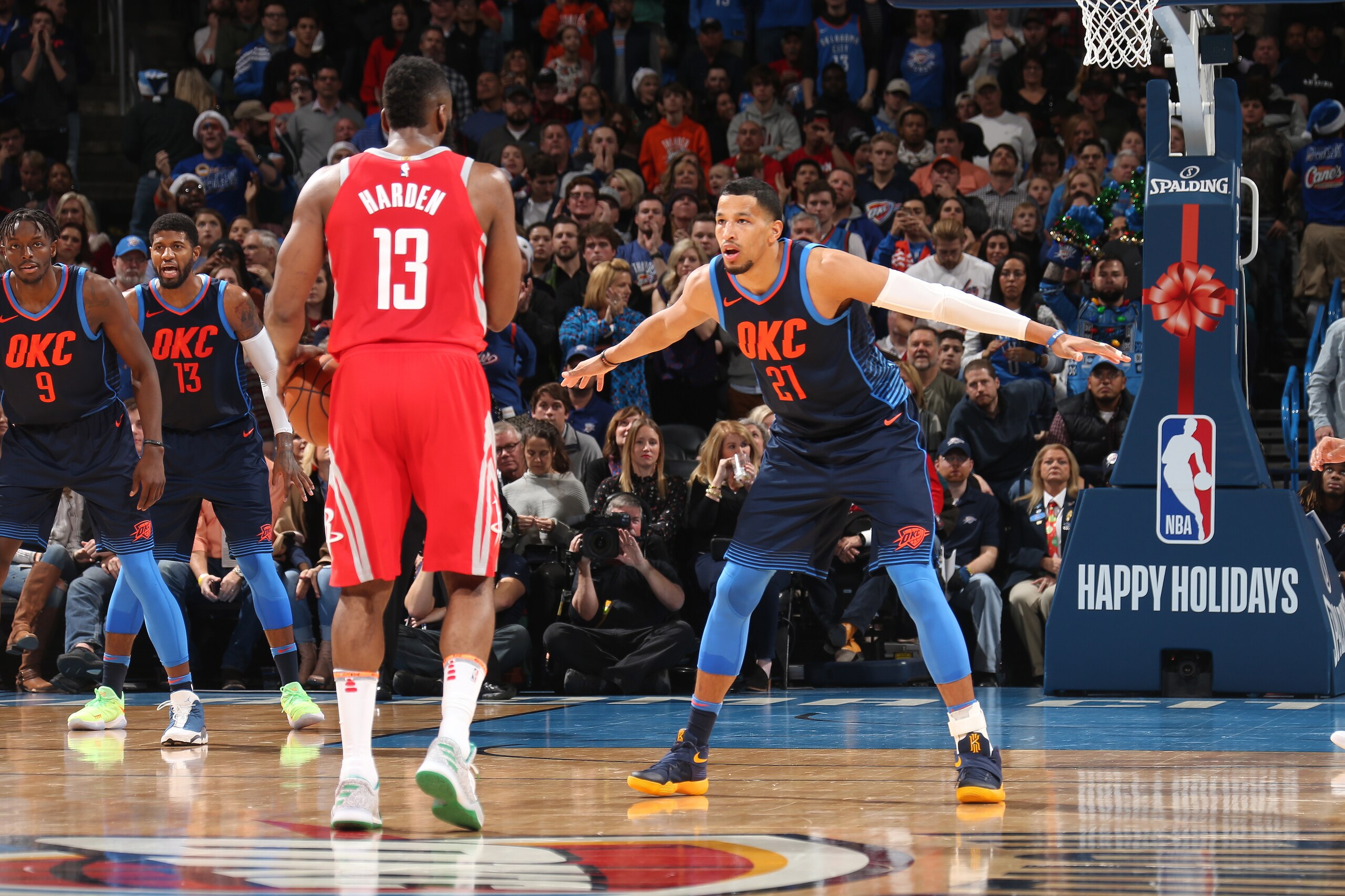 OKLAHOMA CITY, OK- DECEMBER 25: Andre Roberson #21 of the Oklahoma City Thunder defends during the game against the Houston Rockets on December 25, 2017 at Chesapeake Energy Arena in Oklahoma City, Oklahoma. NOTE TO USER: User expressly acknowledges and a