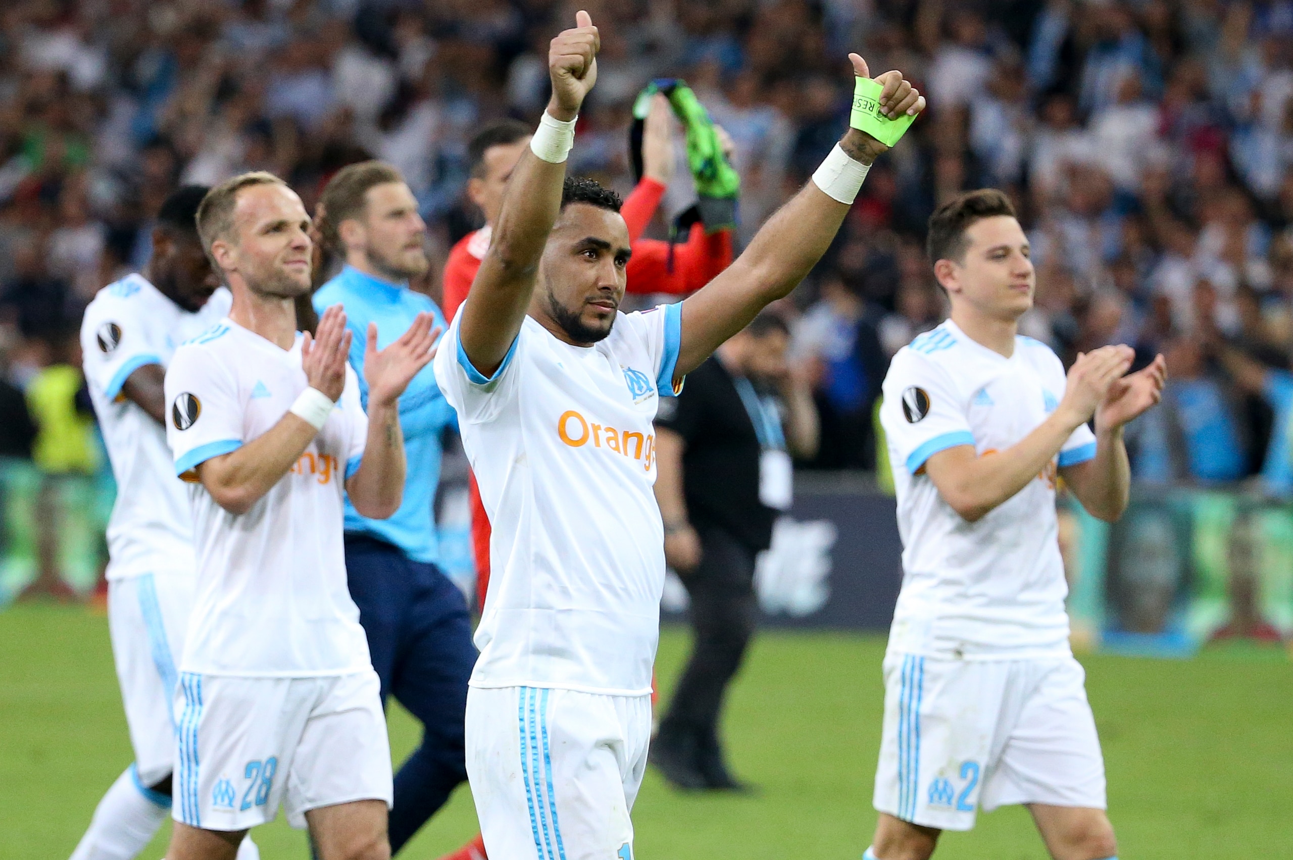 MARSEILLE, FRANCE - APRIL 26: Dimitri Payet of OM, Valere Germain, Florian Thauvin and teammates celebrate the victory following the UEFA Europa League semi final first leg match between Olympique de Marseille (OM) and FC Red Bull Salzburg at Stade Velodr